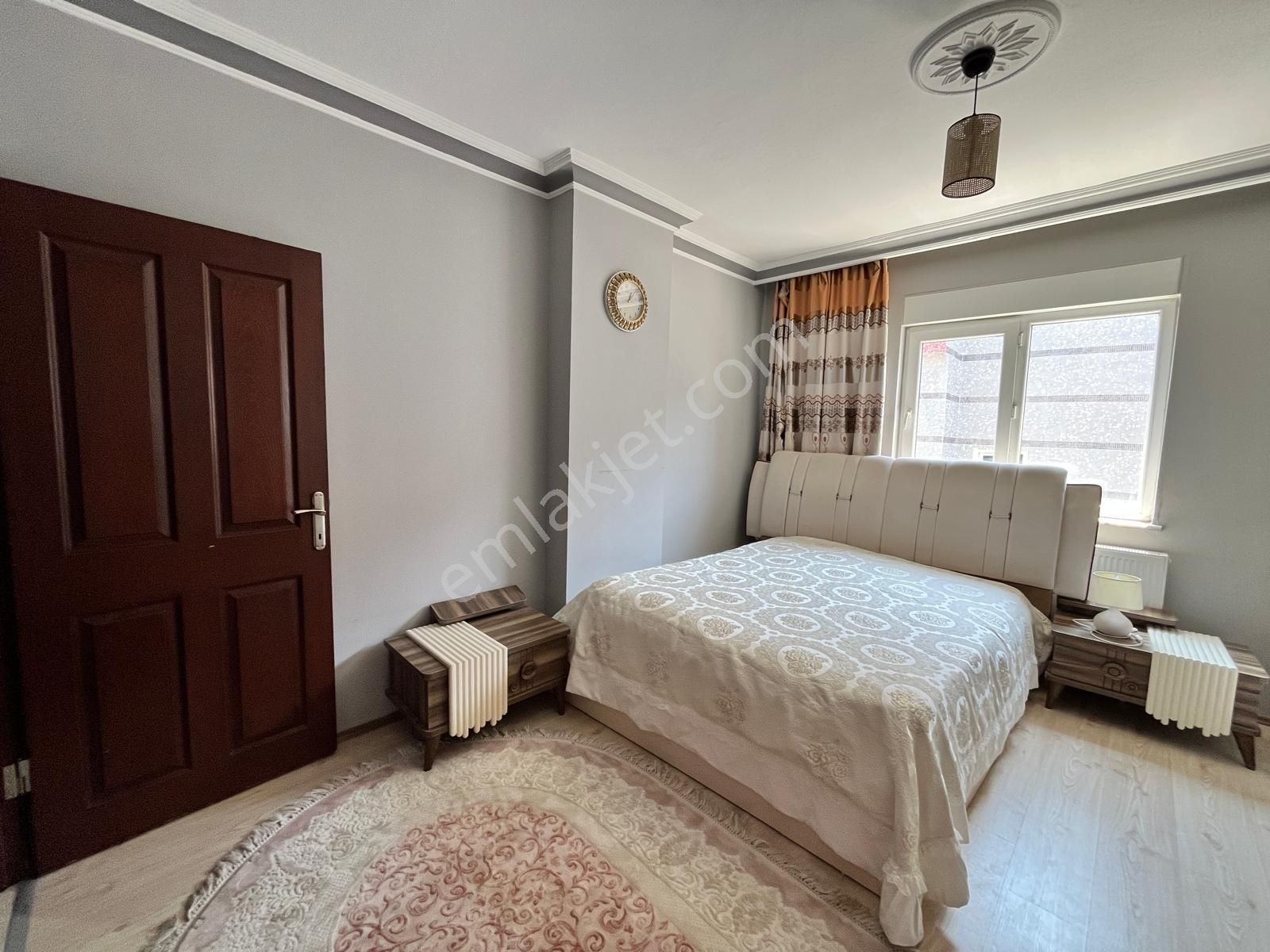 3+1 Mevlana Lokanta Arkası D.gazlı Ayrı Mutfak Otoparklı - Görsel 18