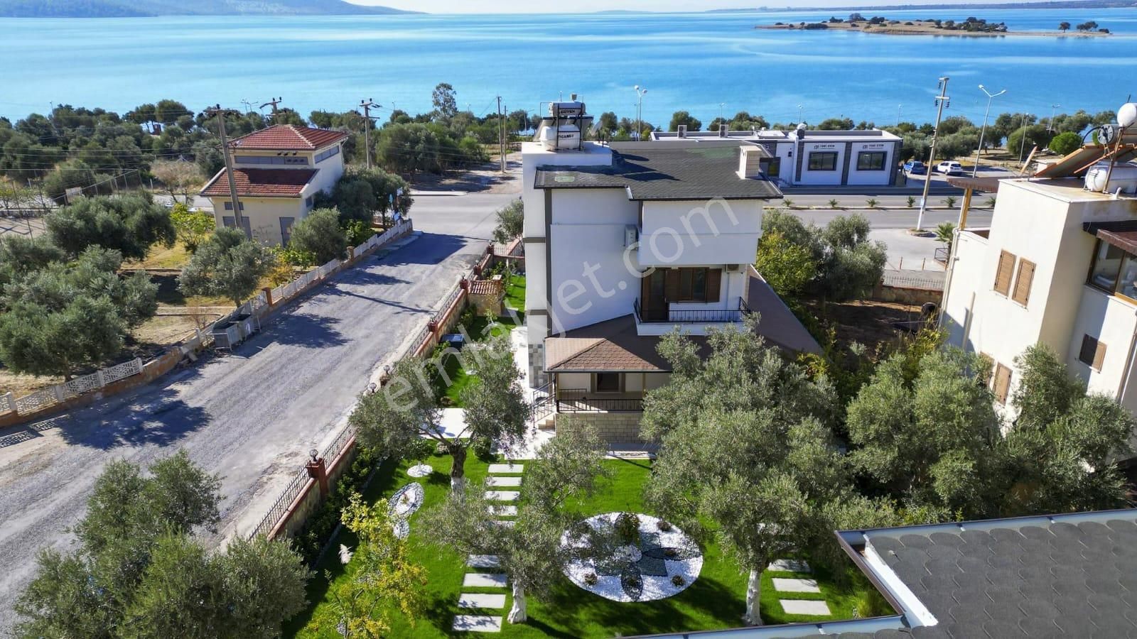 Denize 150 Metre Panoramik Deniz Manzaralı Tam Müstakil Villa - Görsel 34