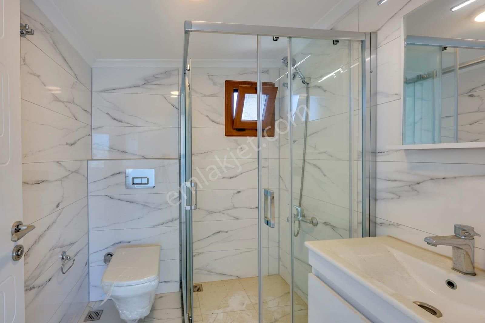 Denize 150 Metre Panoramik Deniz Manzaralı Tam Müstakil Villa - Görsel 25