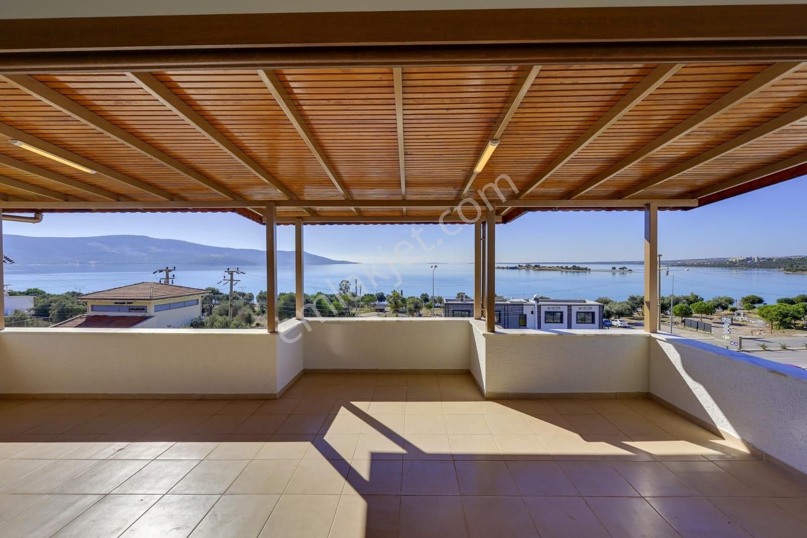 Denize 150 Metre Panoramik Deniz Manzaralı Tam Müstakil Villa - Görsel 26