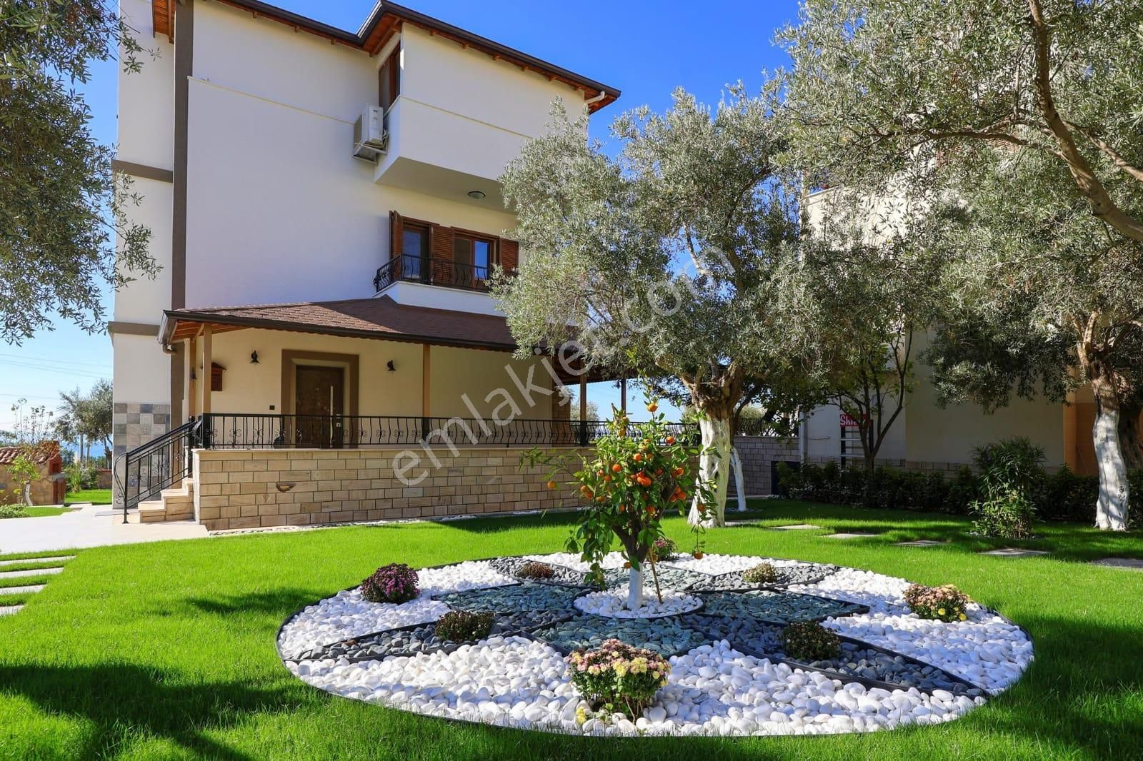 Denize 150 Metre Panoramik Deniz Manzaralı Tam Müstakil Villa - Görsel 15