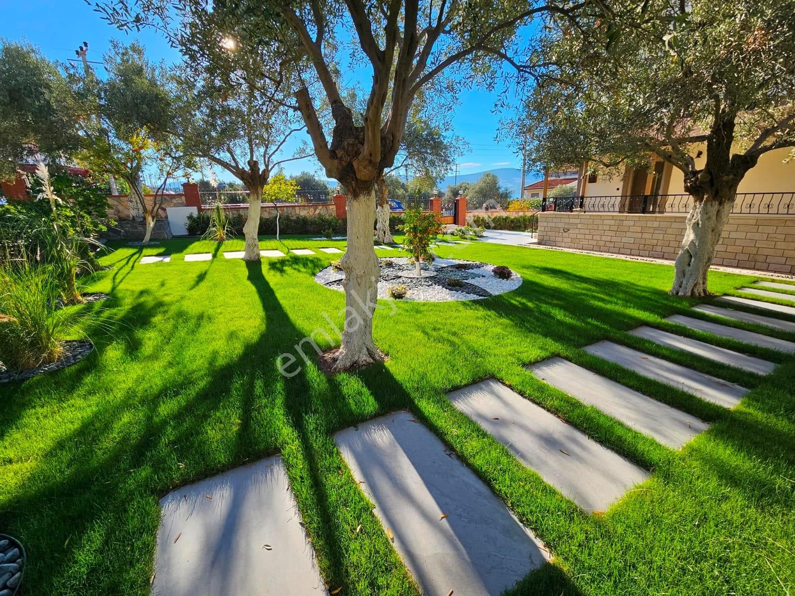 Denize 150 Metre Panoramik Deniz Manzaralı Tam Müstakil Villa - Görsel 14