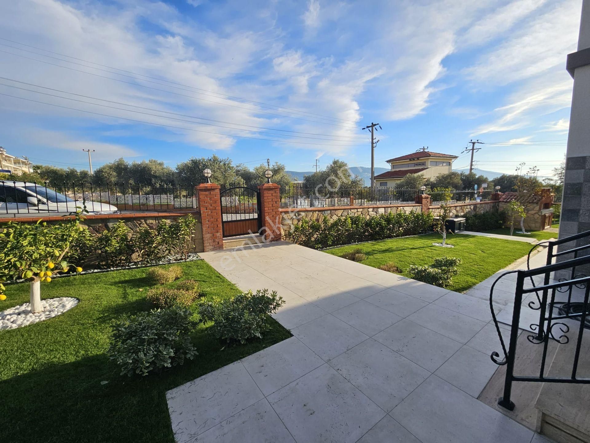 Denize 150 Metre Panoramik Deniz Manzaralı Tam Müstakil Villa - Görsel 11