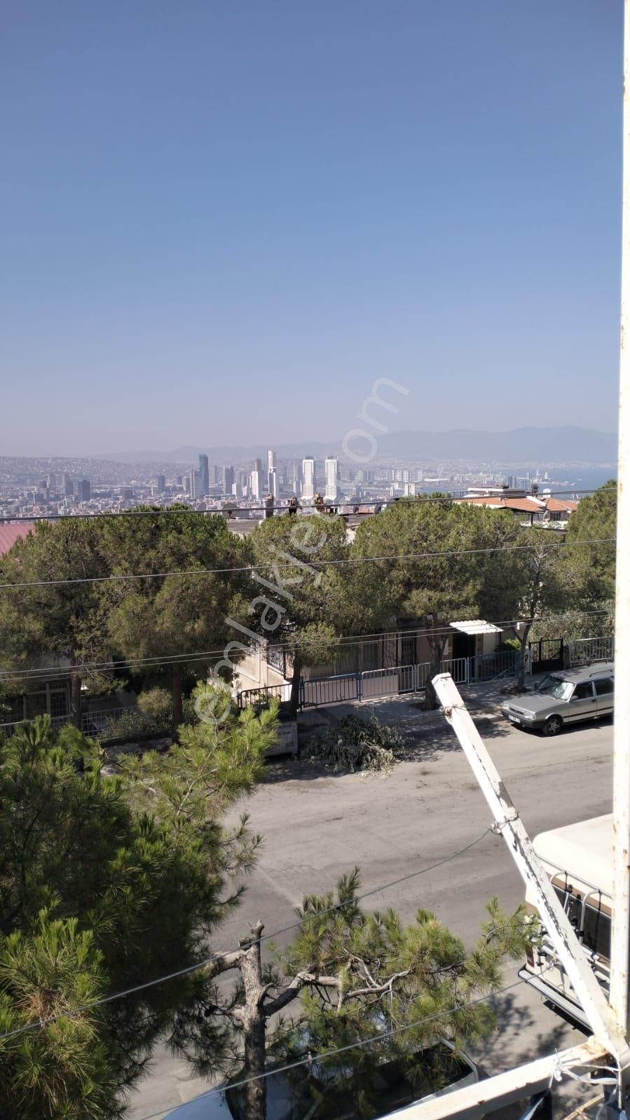 Bornova Atatürk Mah. 3+1 Manzaralı Satılık Daire