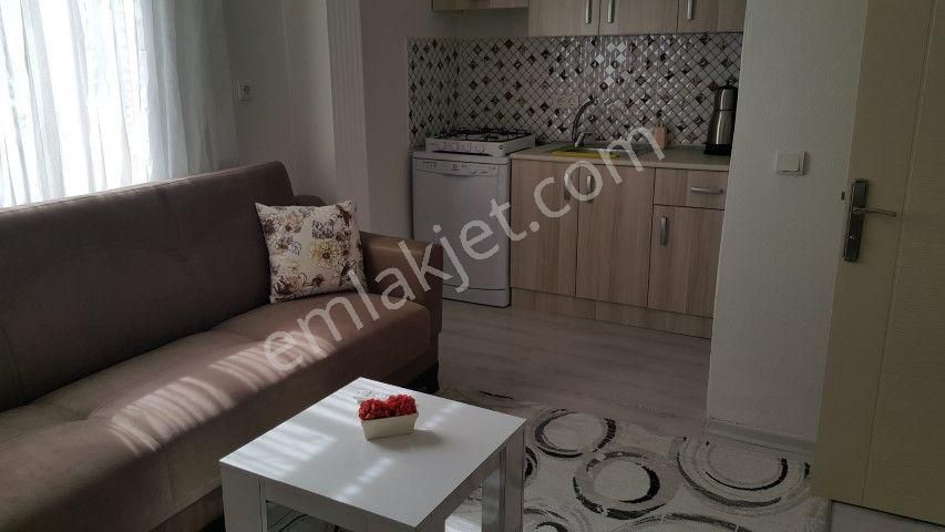 Çeşmede Merkezi Konumda 1+1 Avantajlı Satılık Daire