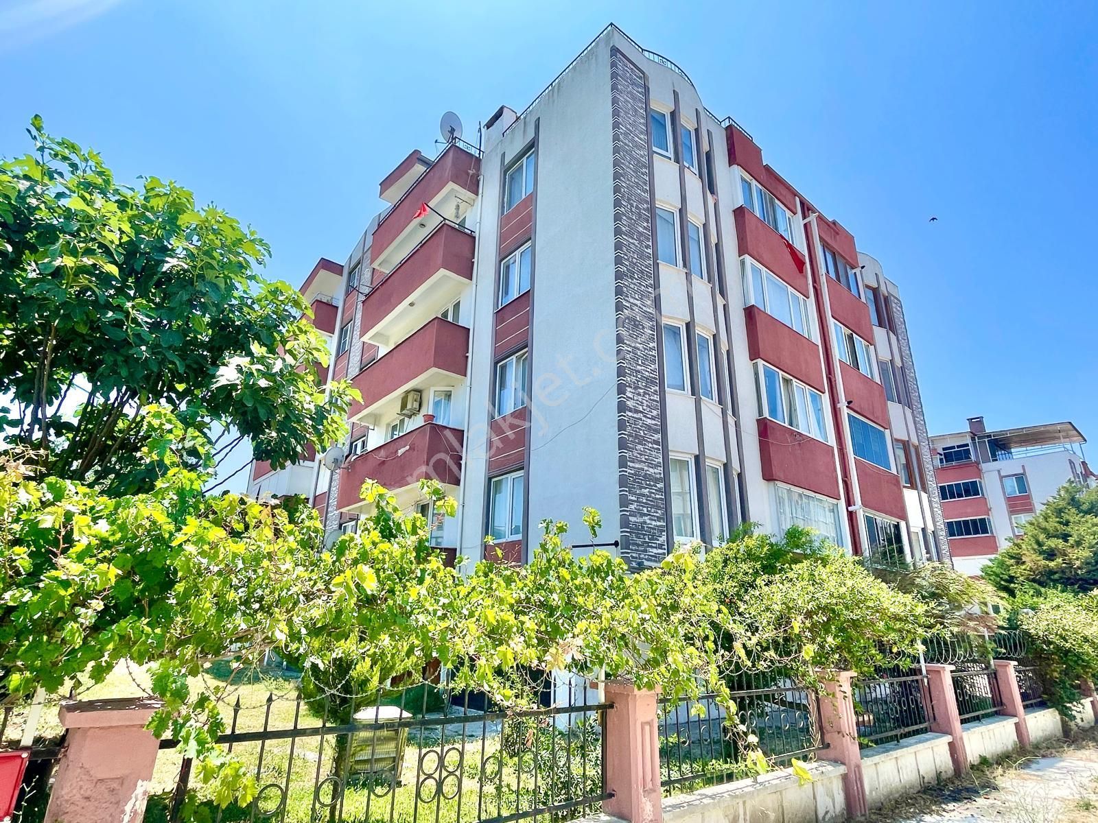 Berkay Demirel'den Altınkum Da Ön Cephe Ferah 3+1 Daire