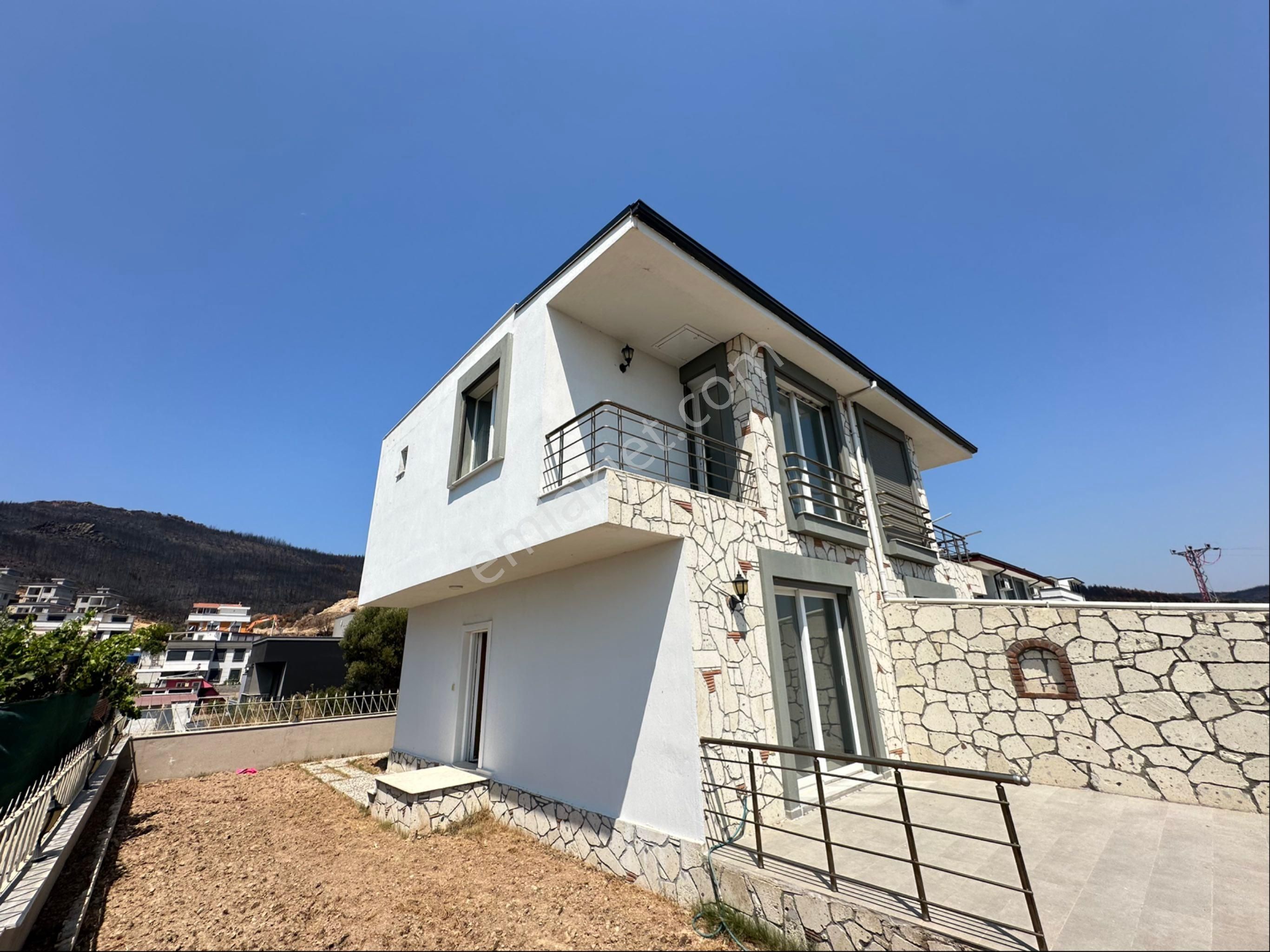 İzmir Seferihisar Doğanbey De Satılık2+1 Yazlık Villa Full Deniz Manzaralı