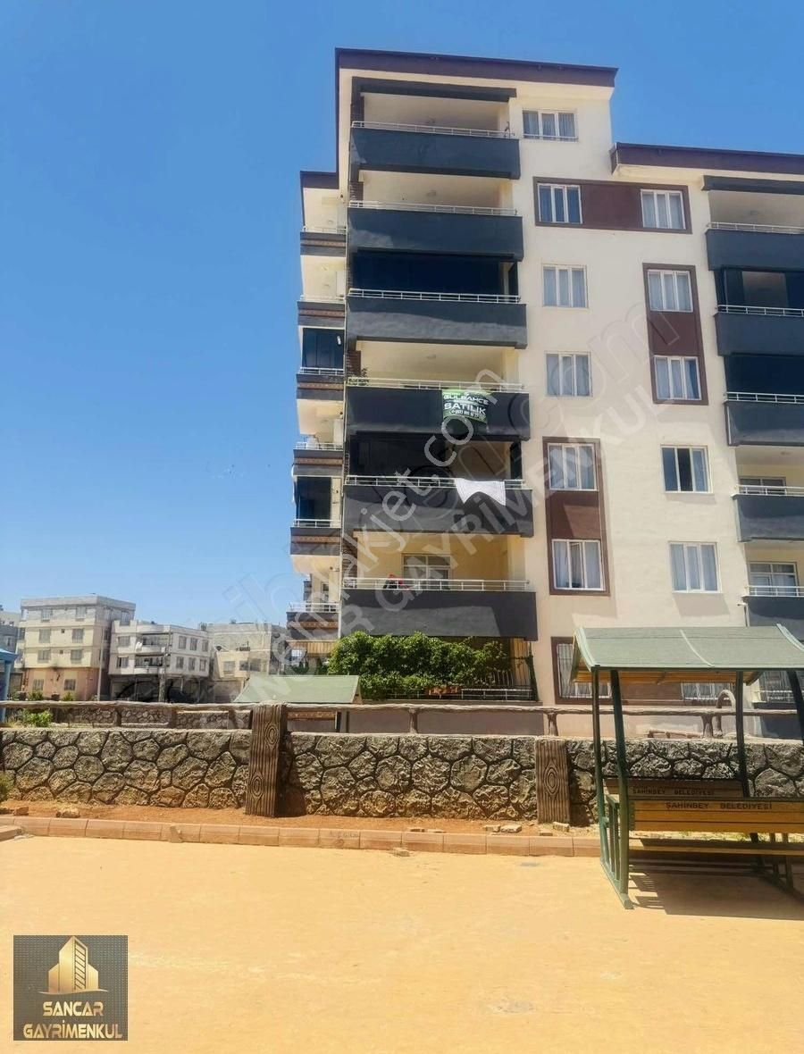 Taşlıca Malazgirt Mahallesinde Kat Bahçeli 2+ 1 Daire