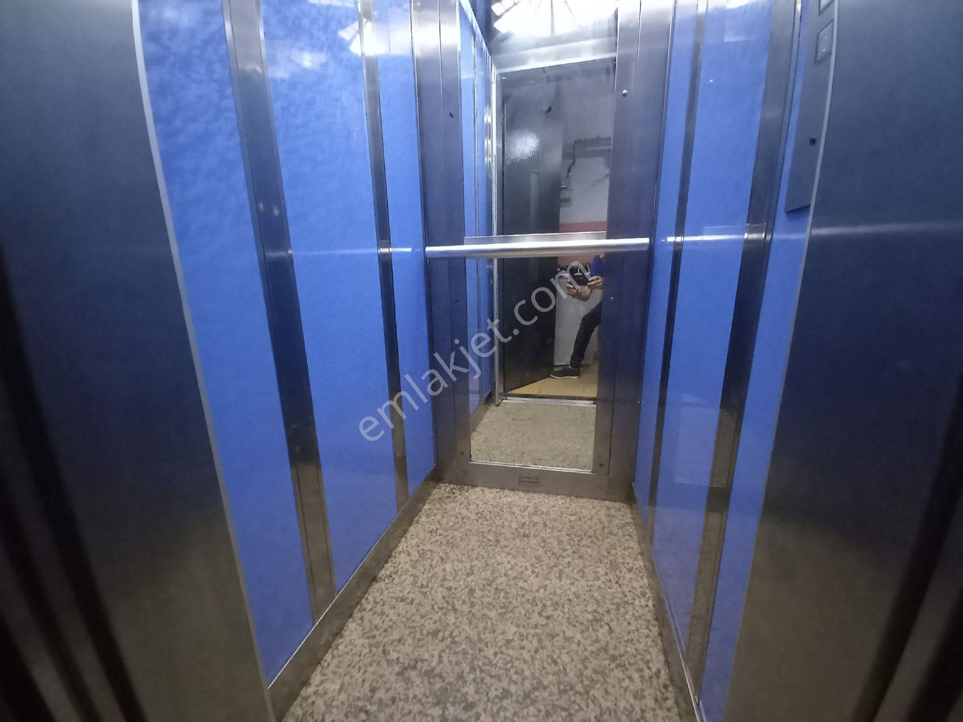 Bahçelievler Yenibosna Zafer Mah Satılık Dubleks Daire Kat. 4.4+1 - Görsel 34