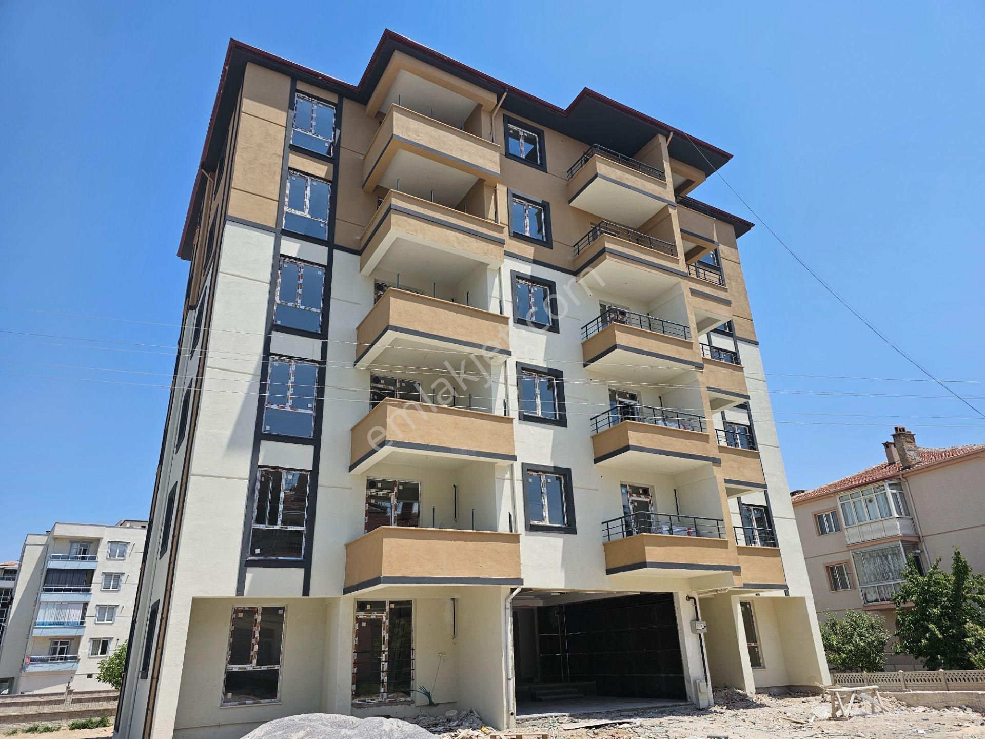 Batıelagözlü Mah.2+1 Kombili Arakat Satılık Daire