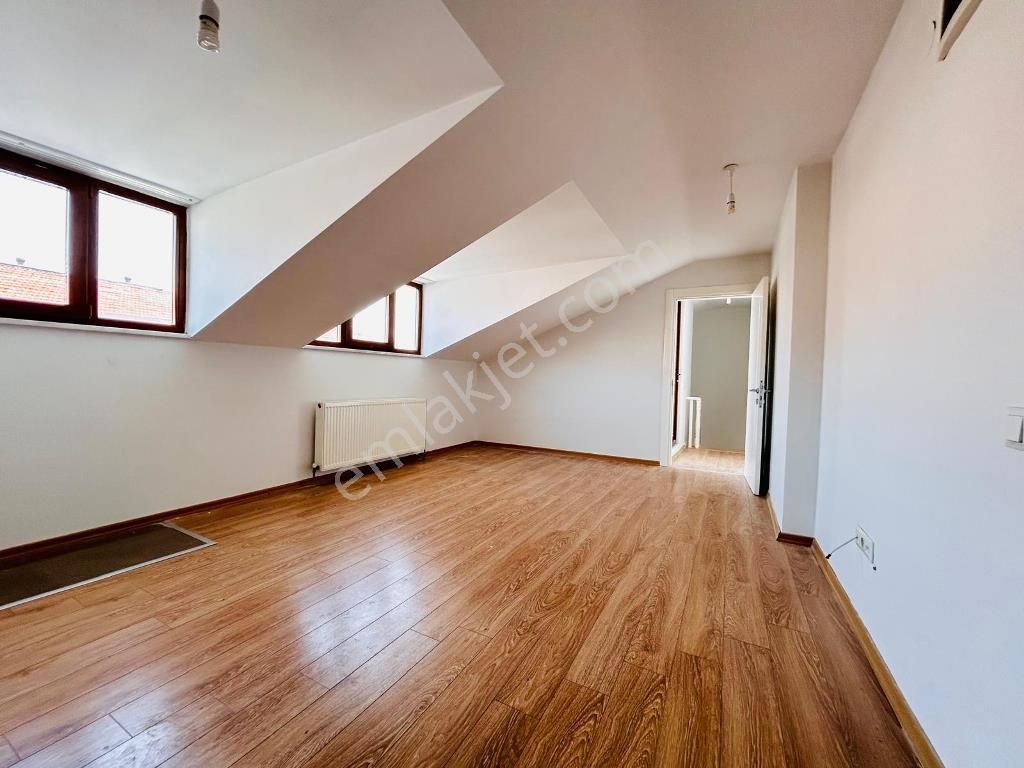 Kaçmaz'dan Ön Cephe Ayrı Mutfaklı Geniş Teraslı Lüks 4+2!! - Görsel 5