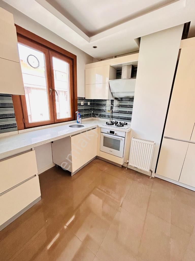 Kaçmaz'dan Ön Cephe Ayrı Mutfaklı Geniş Teraslı Lüks 4+2!! - Görsel 24