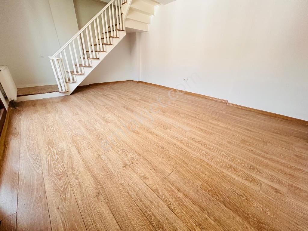 Kaçmaz'dan Ön Cephe Ayrı Mutfaklı Geniş Teraslı Lüks 4+2!! - Görsel 19