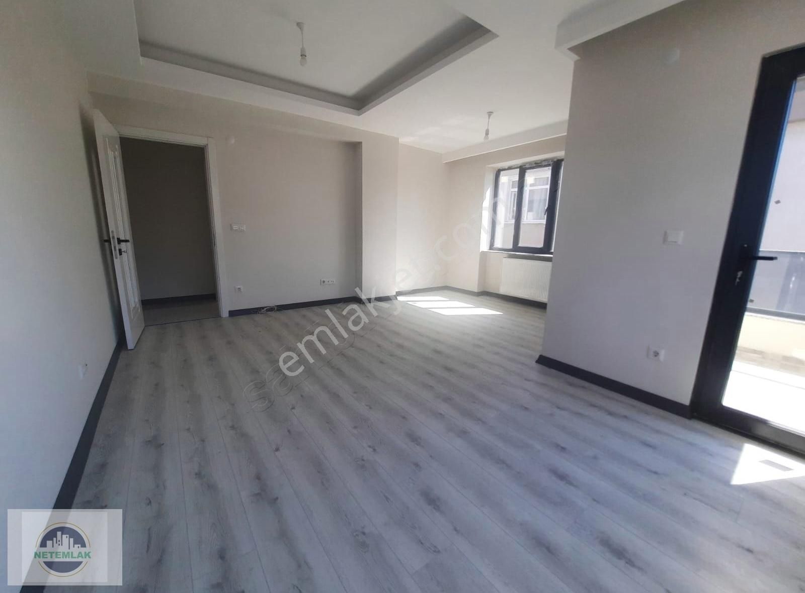 Tramvaya Yakın Sıfır Binada 3+2 Odalı Satılık Dubleks Dair