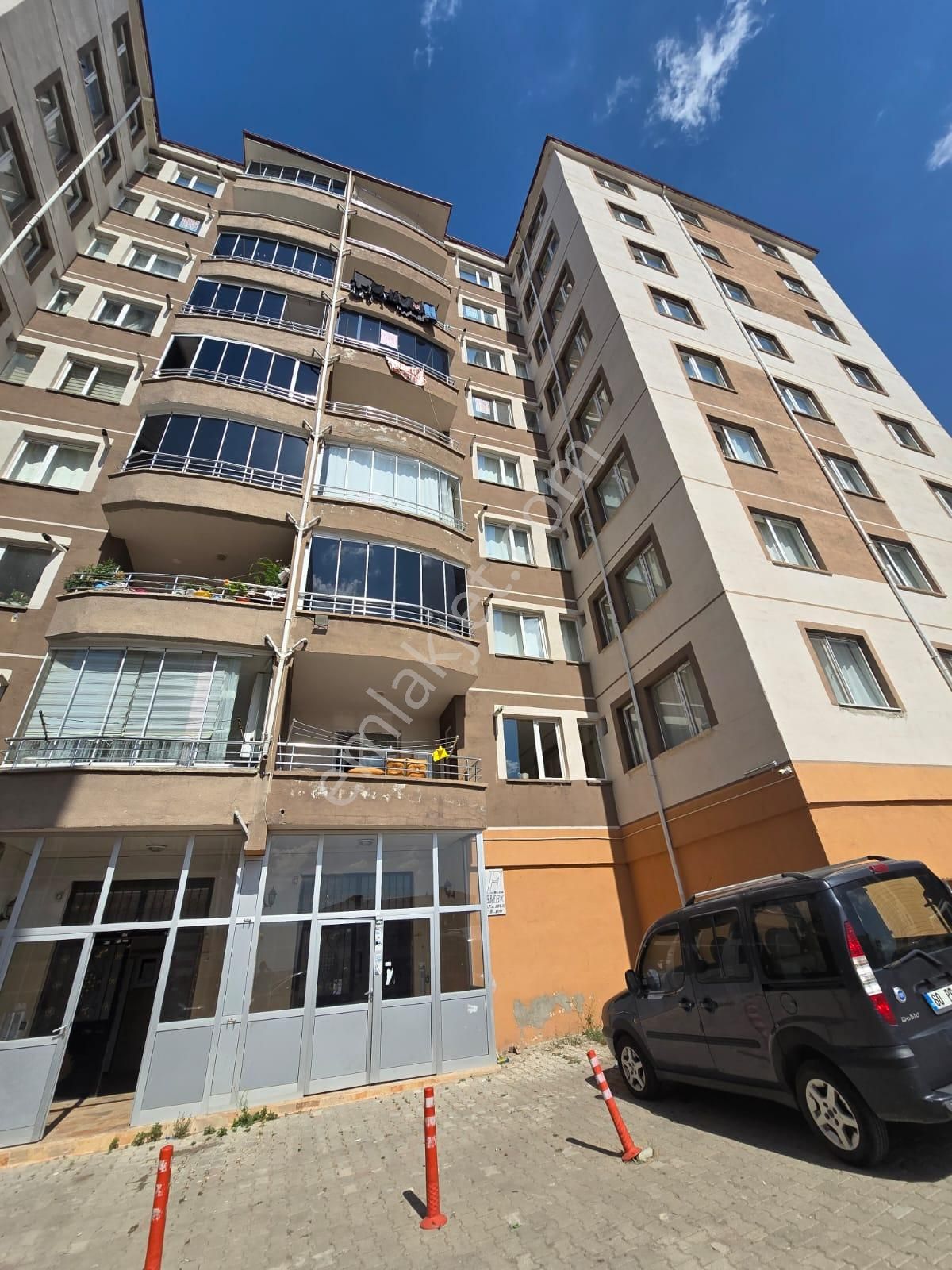 Epadan Çapanoğlu Mahallesinde İçi Yapılı 3+1 Satlık Daire