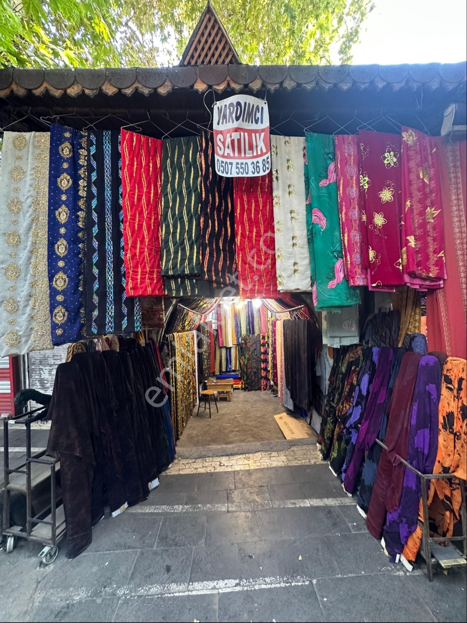Yardımcı Emlaktan Satılık Çarşıda İş Yeri