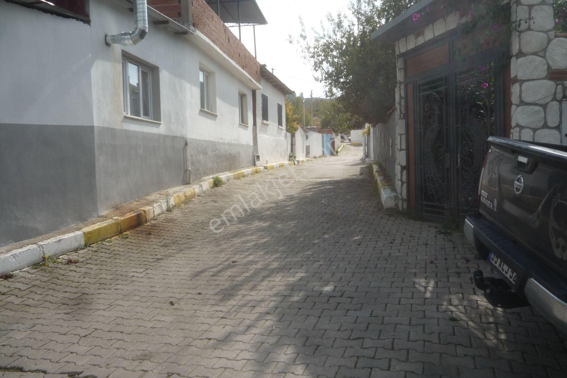 İzmir Torbalı Gold Emlaktan Çakırbeylide Satılık Köy Evi - Görsel 5