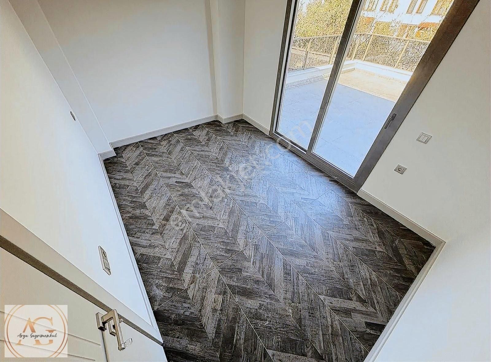 Arya'da Güre Merkezde Deniz Ve Dağ Manzaralı Bağımsız Villa - Görsel 28