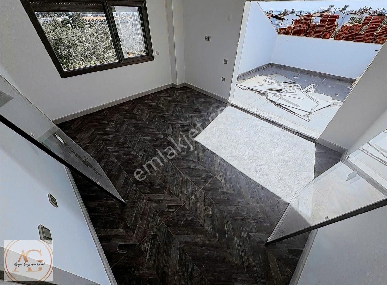 Arya'da Güre Merkezde Deniz Ve Dağ Manzaralı Bağımsız Villa - Görsel 3