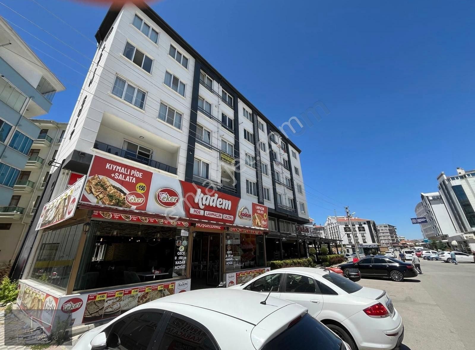 Yağız Oğlu Emlak Tan Orta Köy Üstü Kiralık 1+1 Geniş Daire