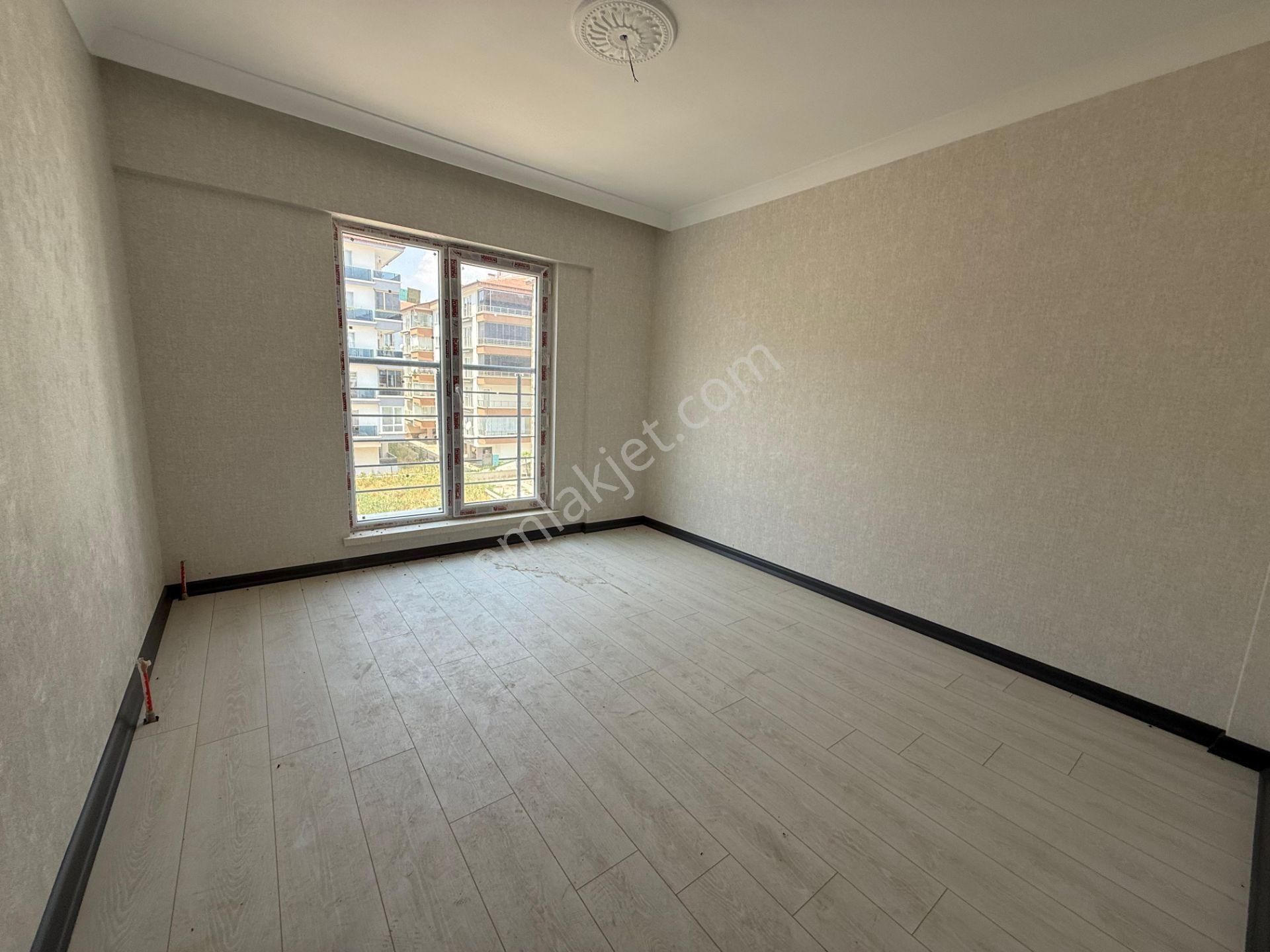 Keçiörende 3+1 Cadde Yakın Sıfır İskanlı Teras Balkonlu Öncepheli - Görsel 10