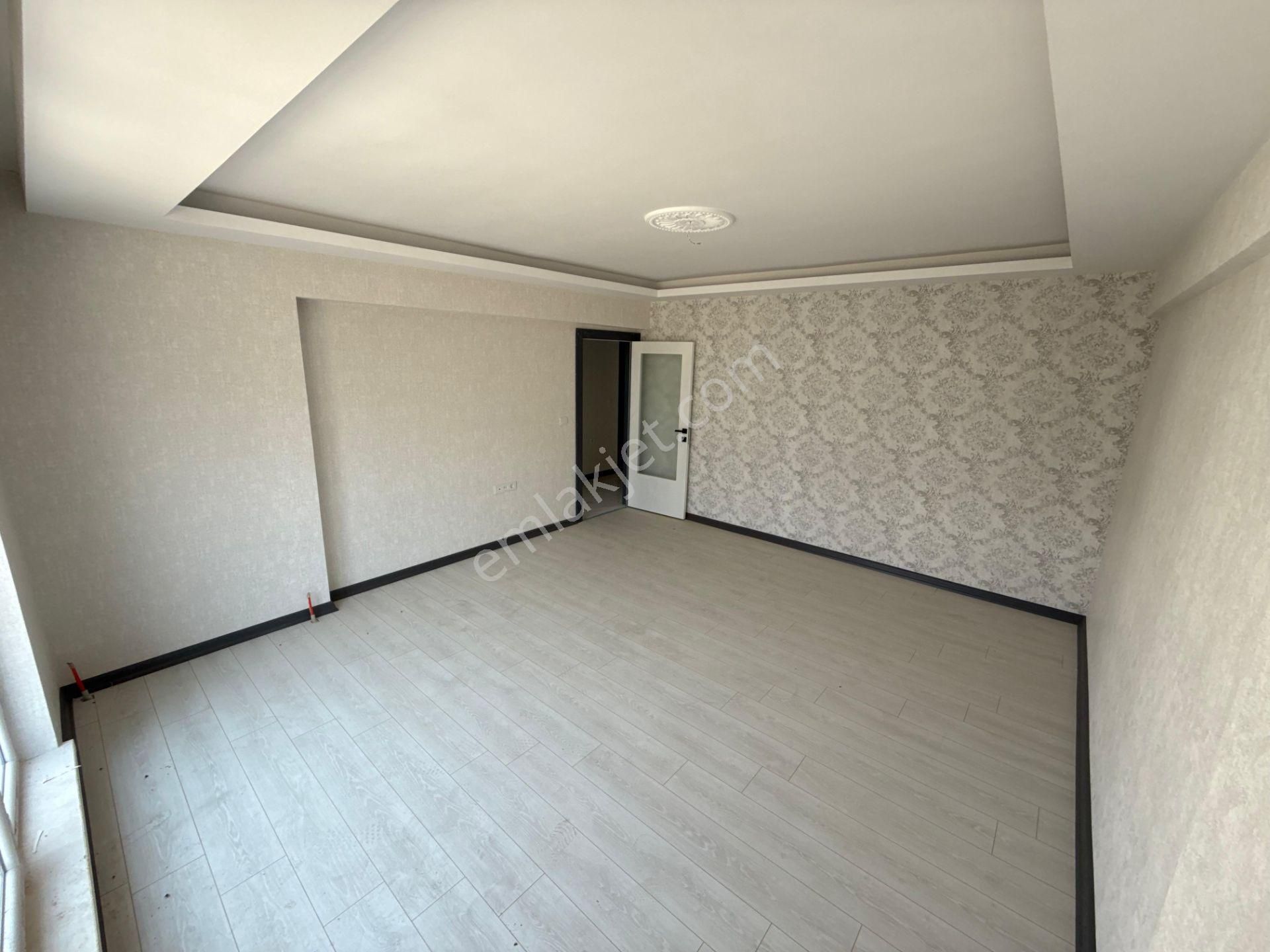 Keçiörende 3+1 Cadde Yakın Sıfır İskanlı Teras Balkonlu Öncepheli - Görsel 15