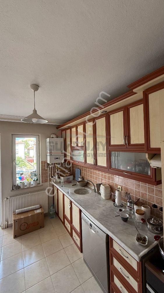 Güvenay - Çorum Gülabibey Mah .fevzi Çakmak Caddesi - Satılık 3+1 Daire
