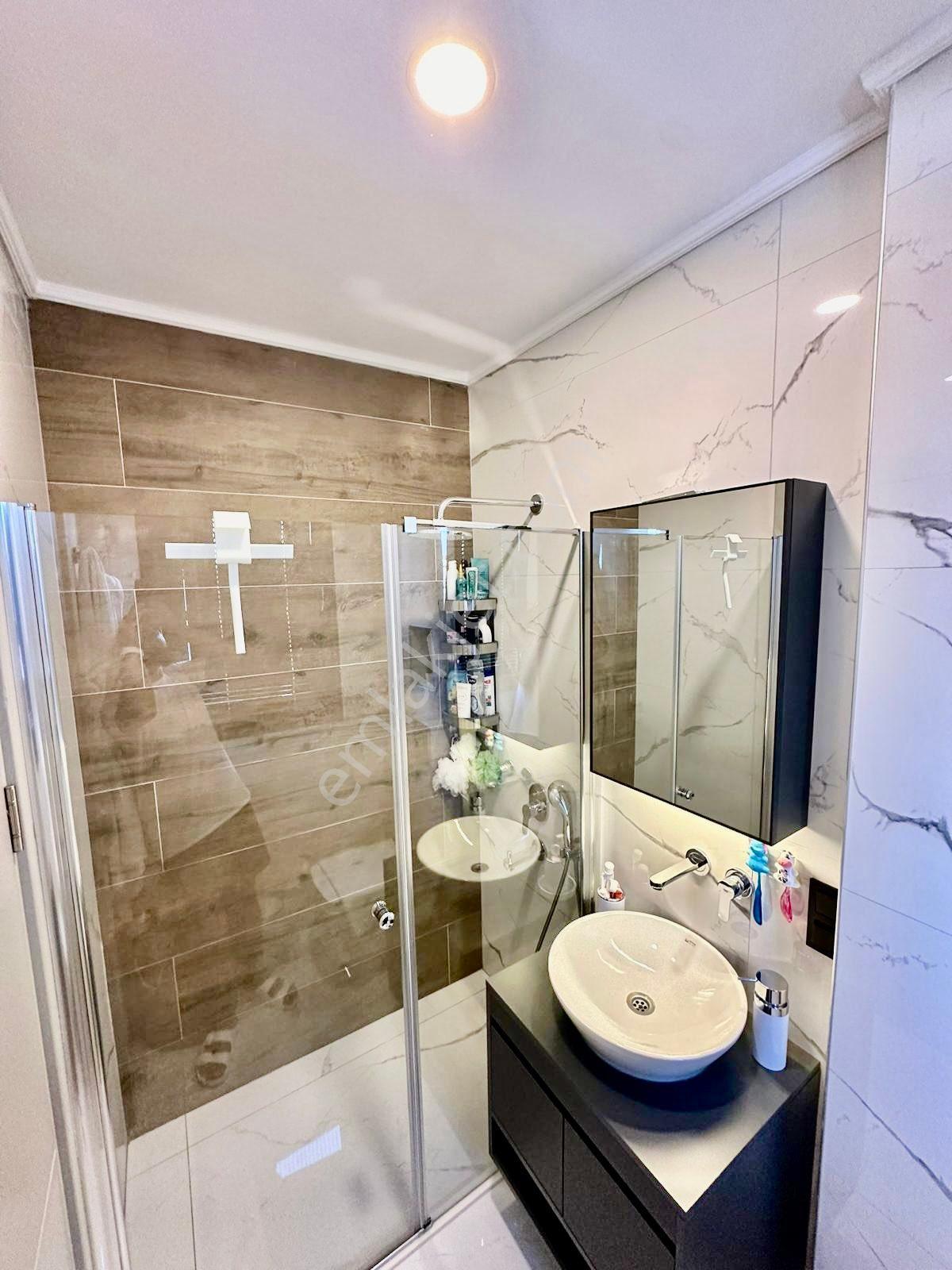 Tek Müstakil Özel Havuzlu 4+1 Full Eşyalı Yok Yok - Görsel 15