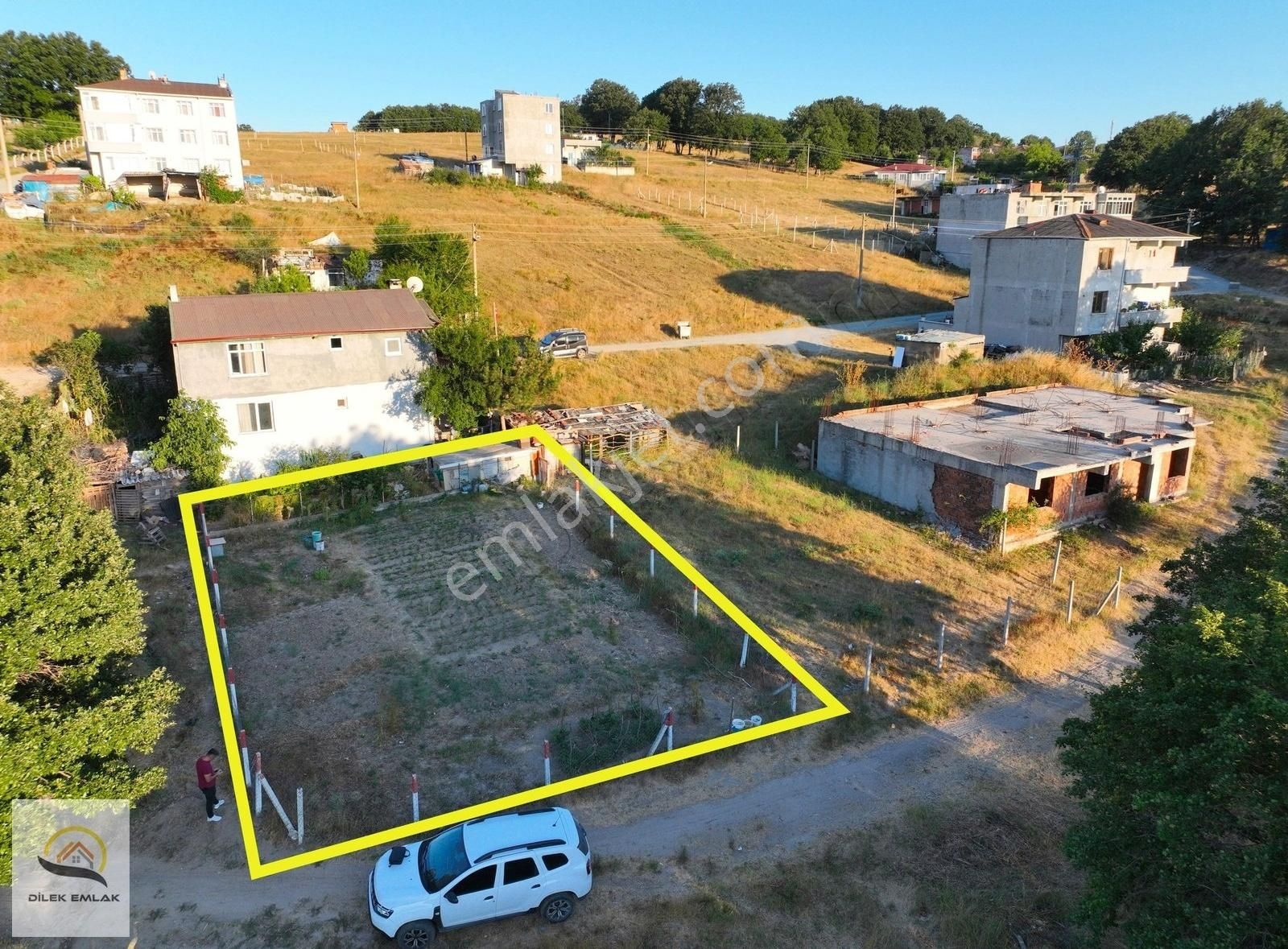 Büyükyoncalı Yeniköy'de 3 Kat İmarlı 245m² Yerleşim İçi Arsa Aci