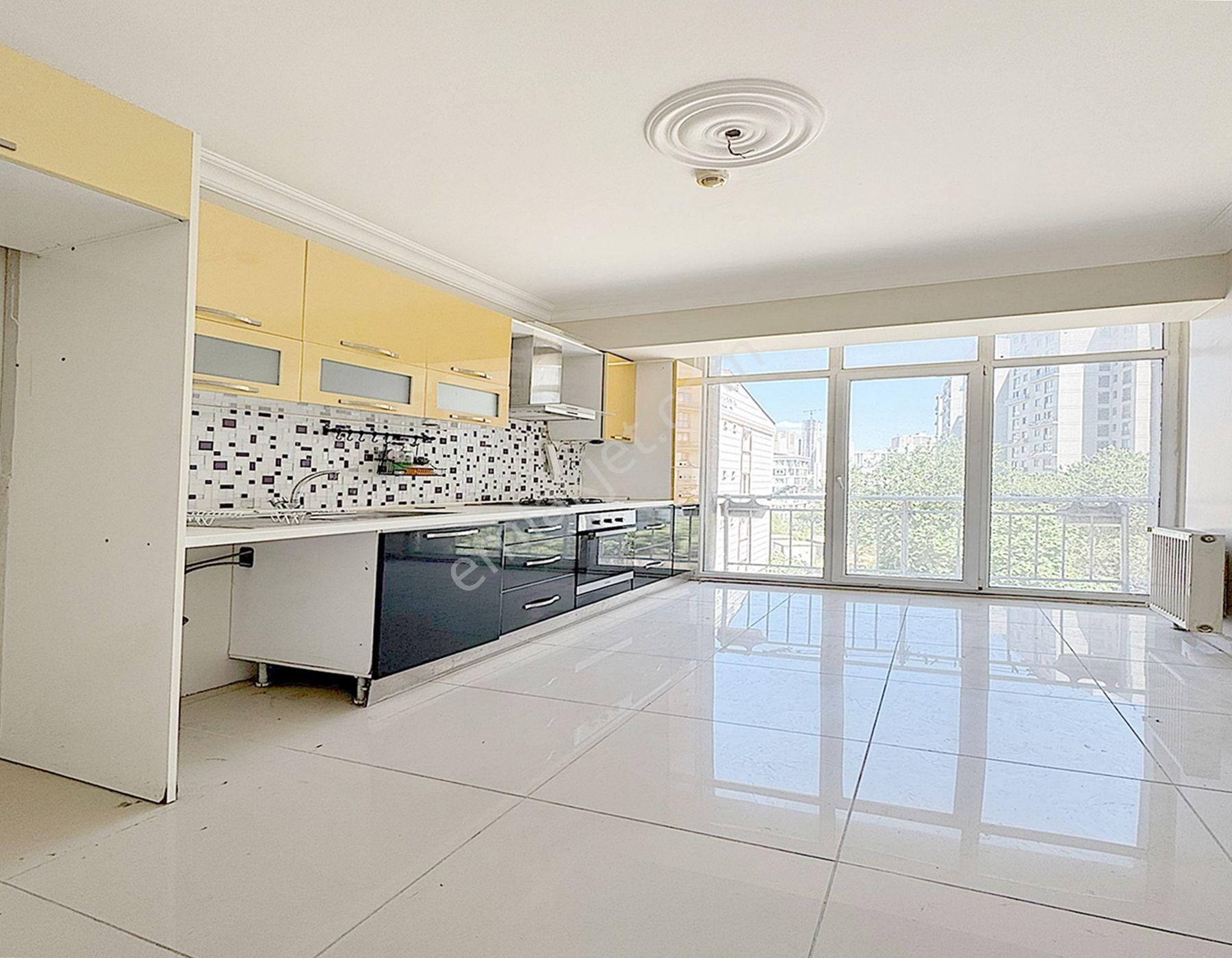 Metrobüse Yakın Full Konsept Site İçersinde Genış M2 Satılık 3+1 - Görsel 9