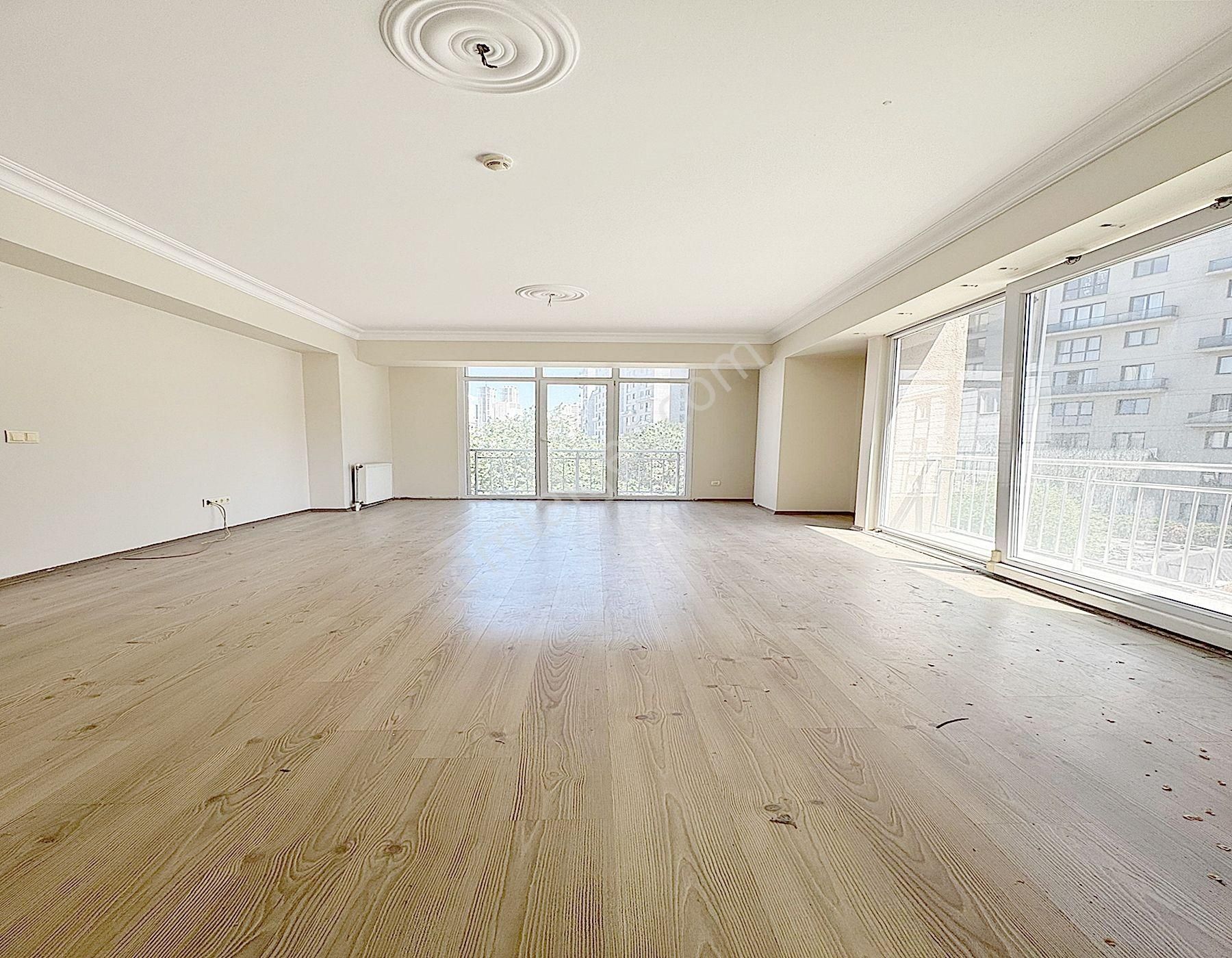 Metrobüse Yakın Full Konsept Site İçersinde Genış M2 Satılık 3+1 - Görsel 3