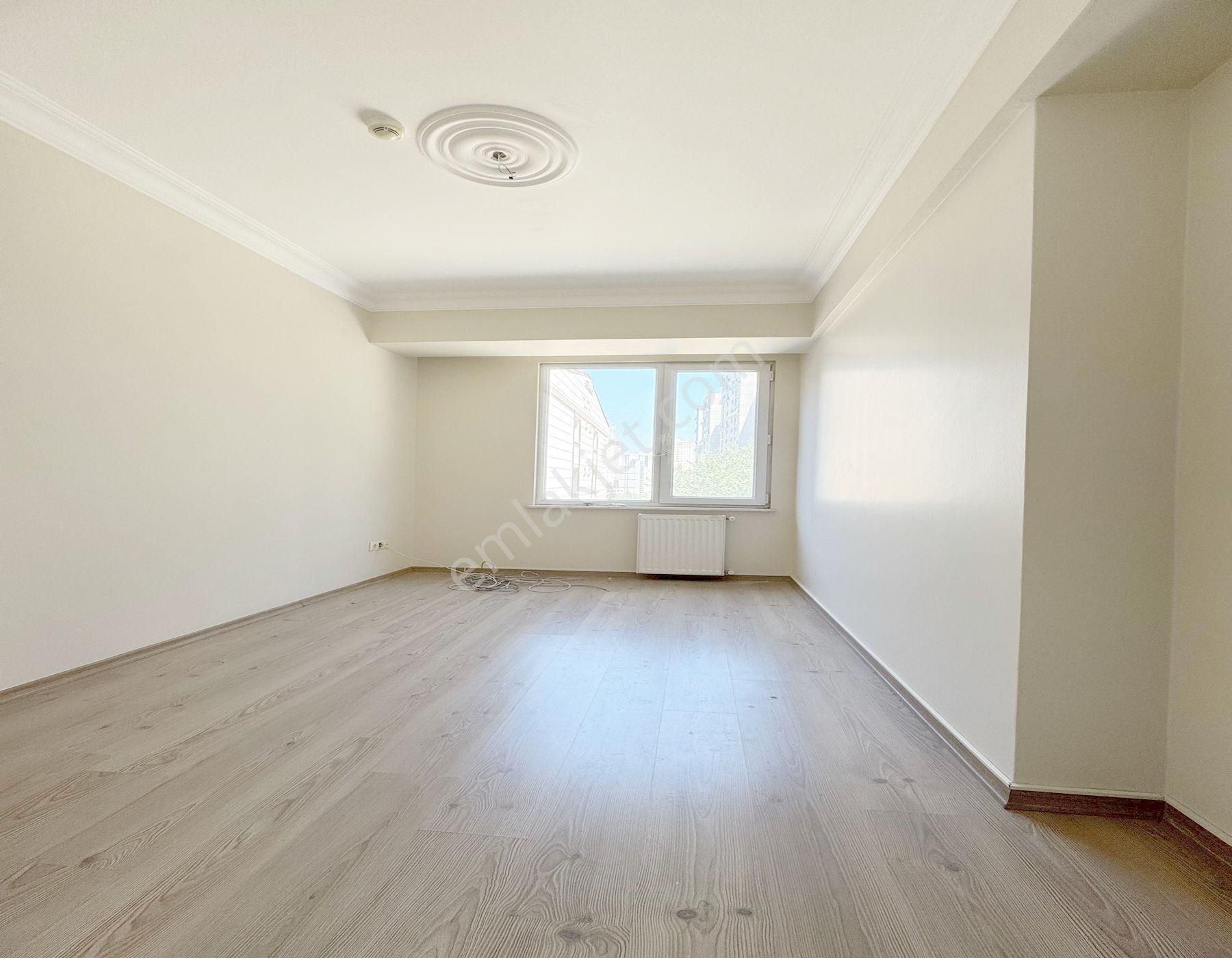 Metrobüse Yakın Full Konsept Site İçersinde Genış M2 Satılık 3+1 - Görsel 7