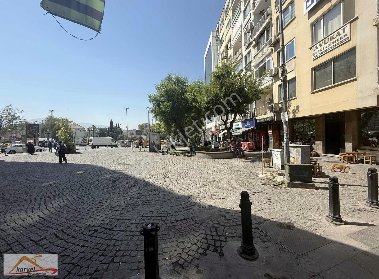 Merkez De 160 M Hareketli Lokasyon Da Kdv Li Dükkan