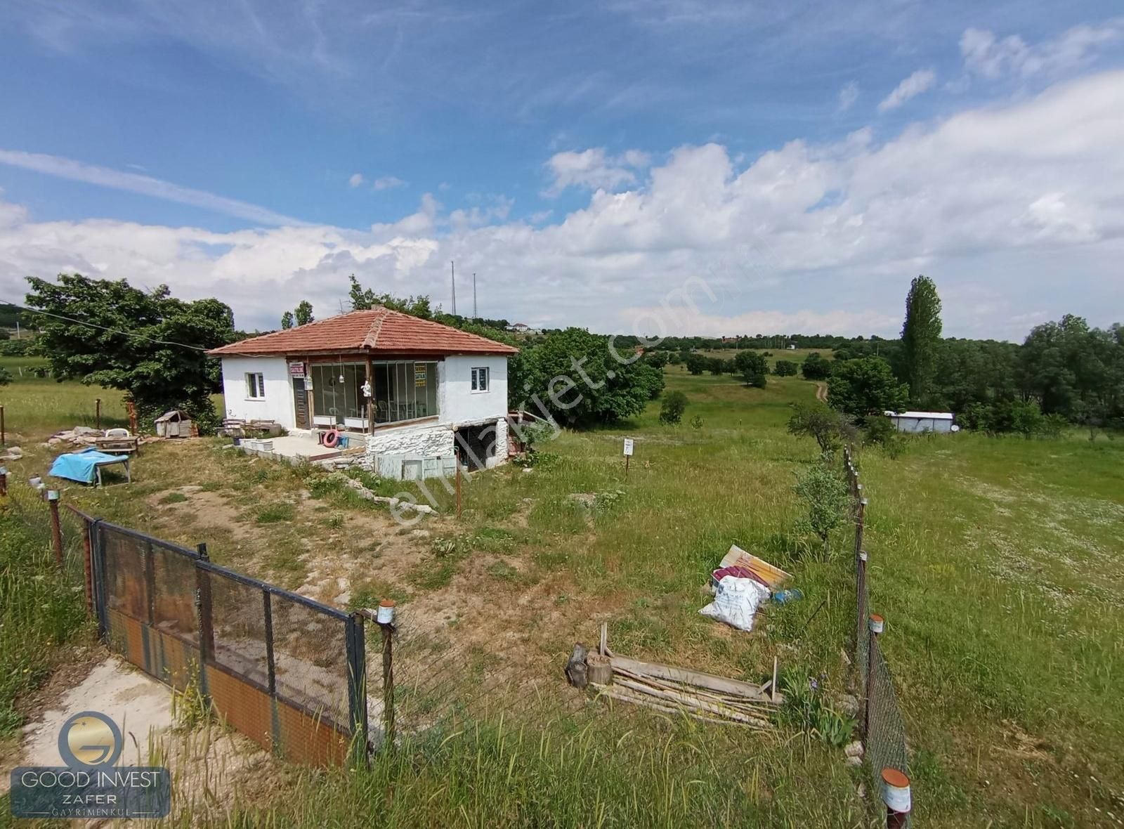 Yenice Köyü Sınırları İçerisinde Arsa Ve Köy Evi