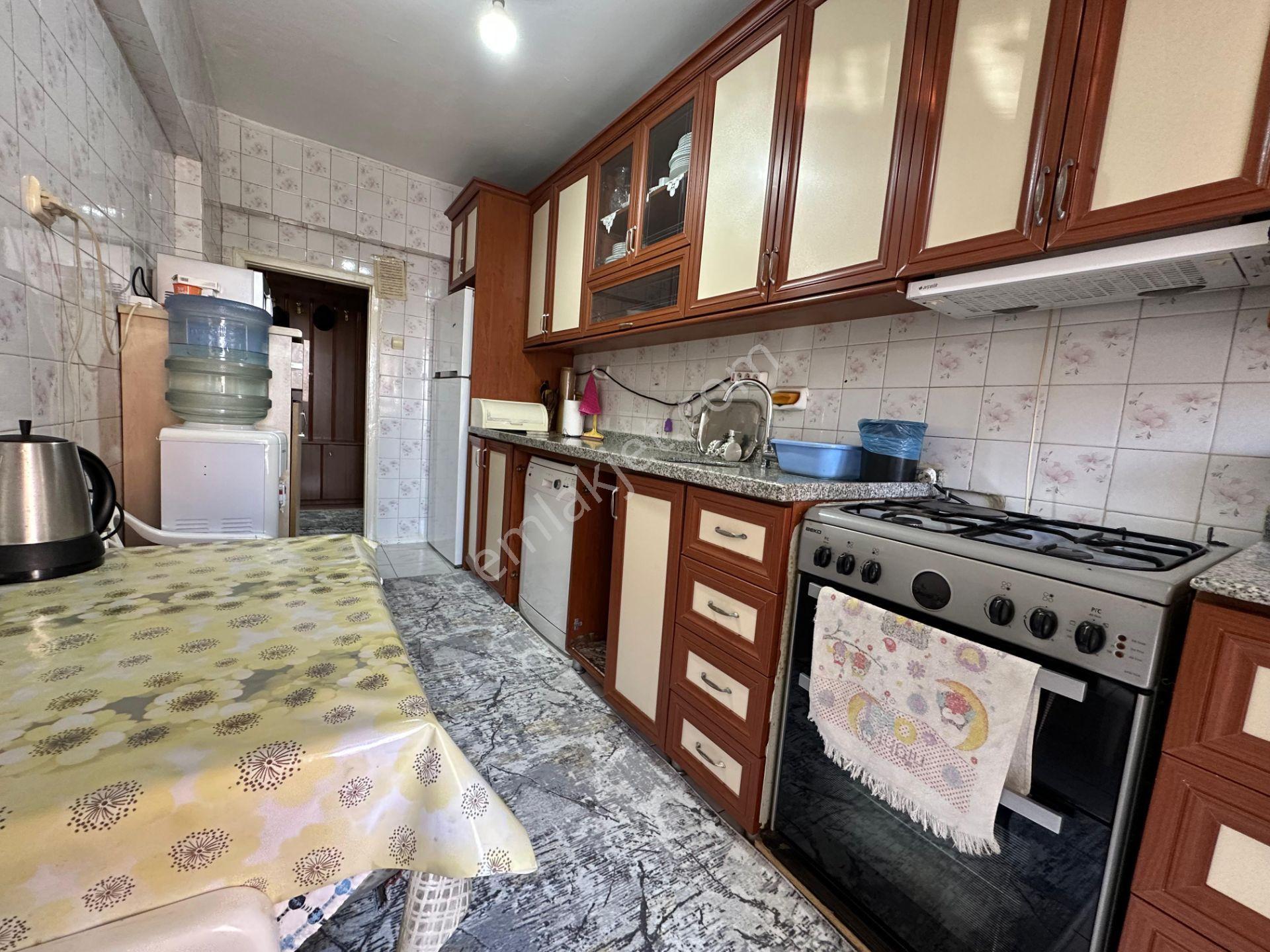Bağlar Fatih Camii Yanında 3+1 Fırsat Daire - Görsel 13