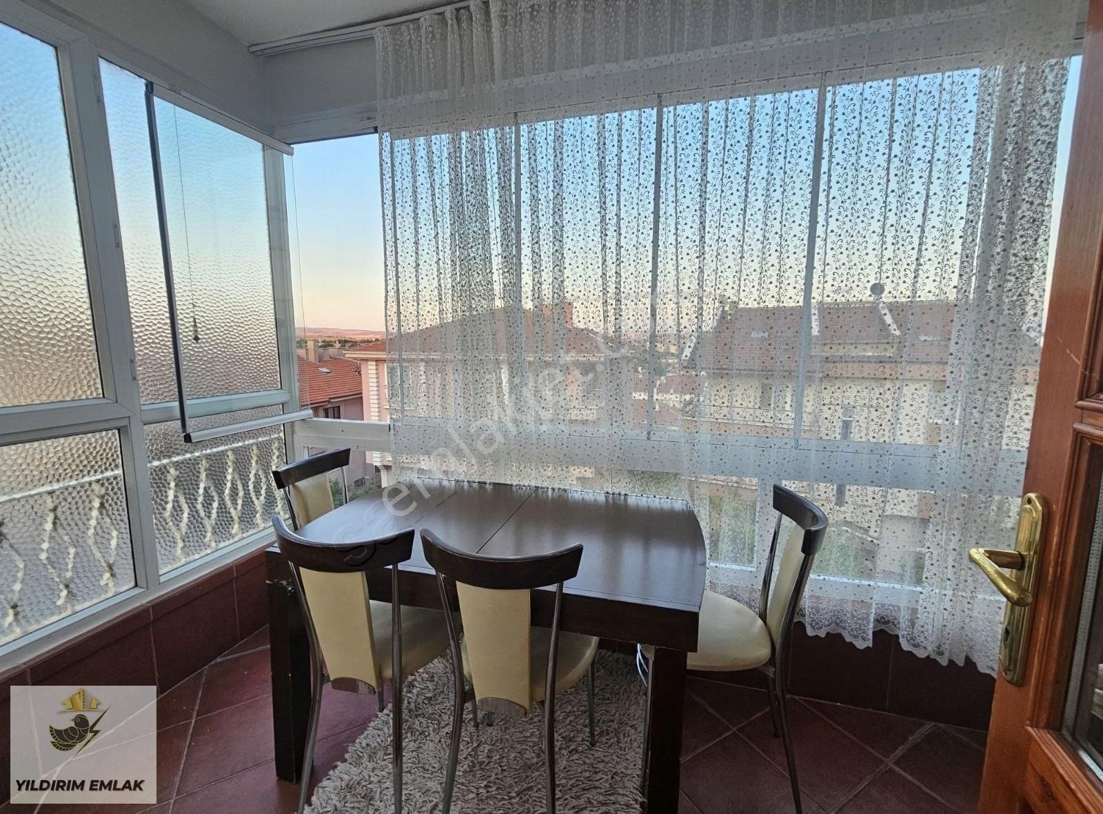 Yıldırım Emlak'tan Gazide En Guzel Caddede 3+1 Otoparklı Daıre - Görsel 11