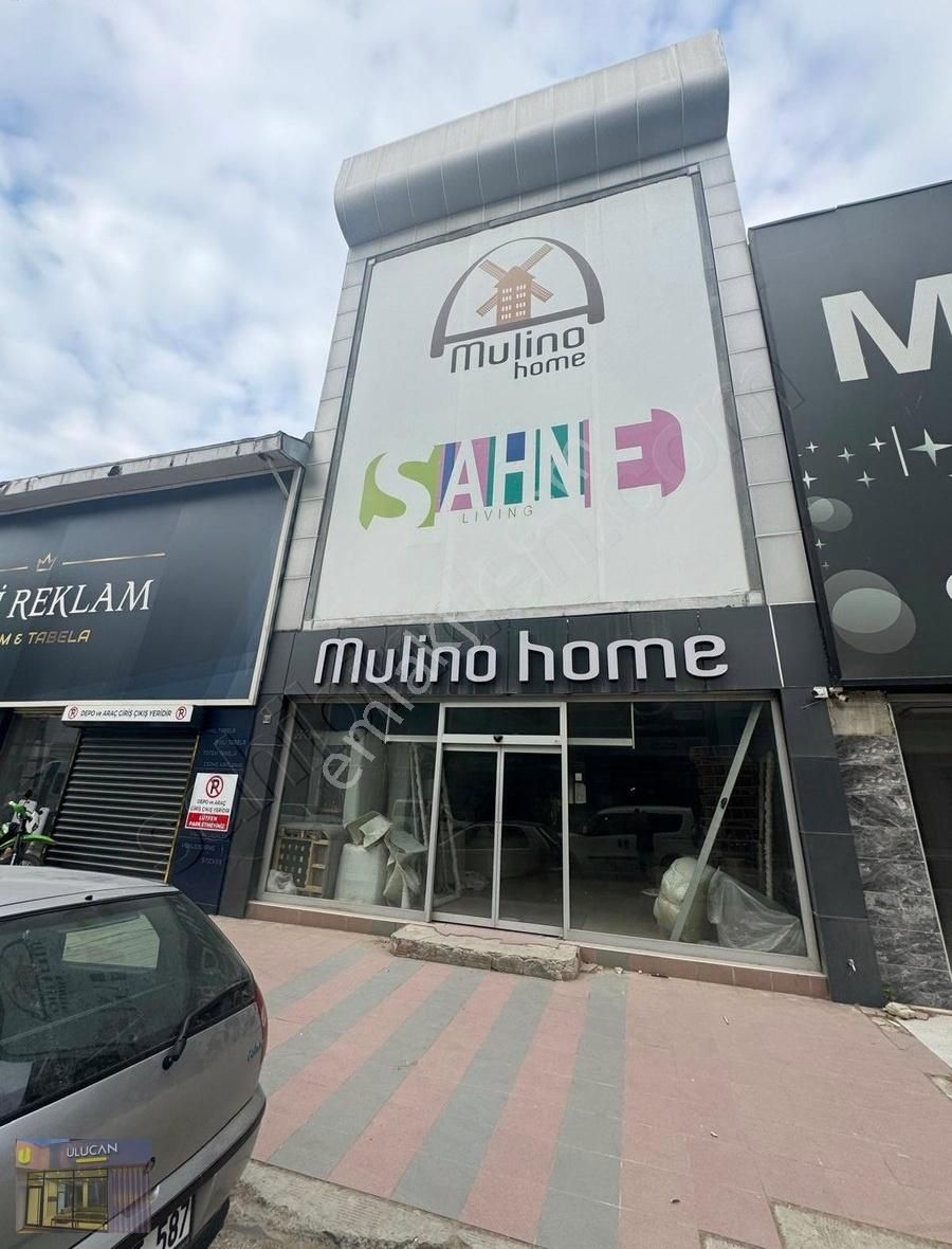 Ulucan'dan İnegöl Osmanbey Caddesin De Kiralık 4 Katlı Bina