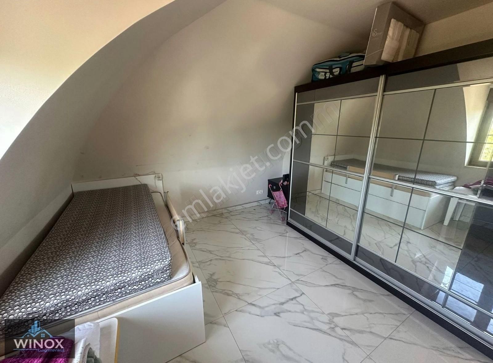 Koşu Yolunun 50 M Üstünde 2+1 Kiralık Daire