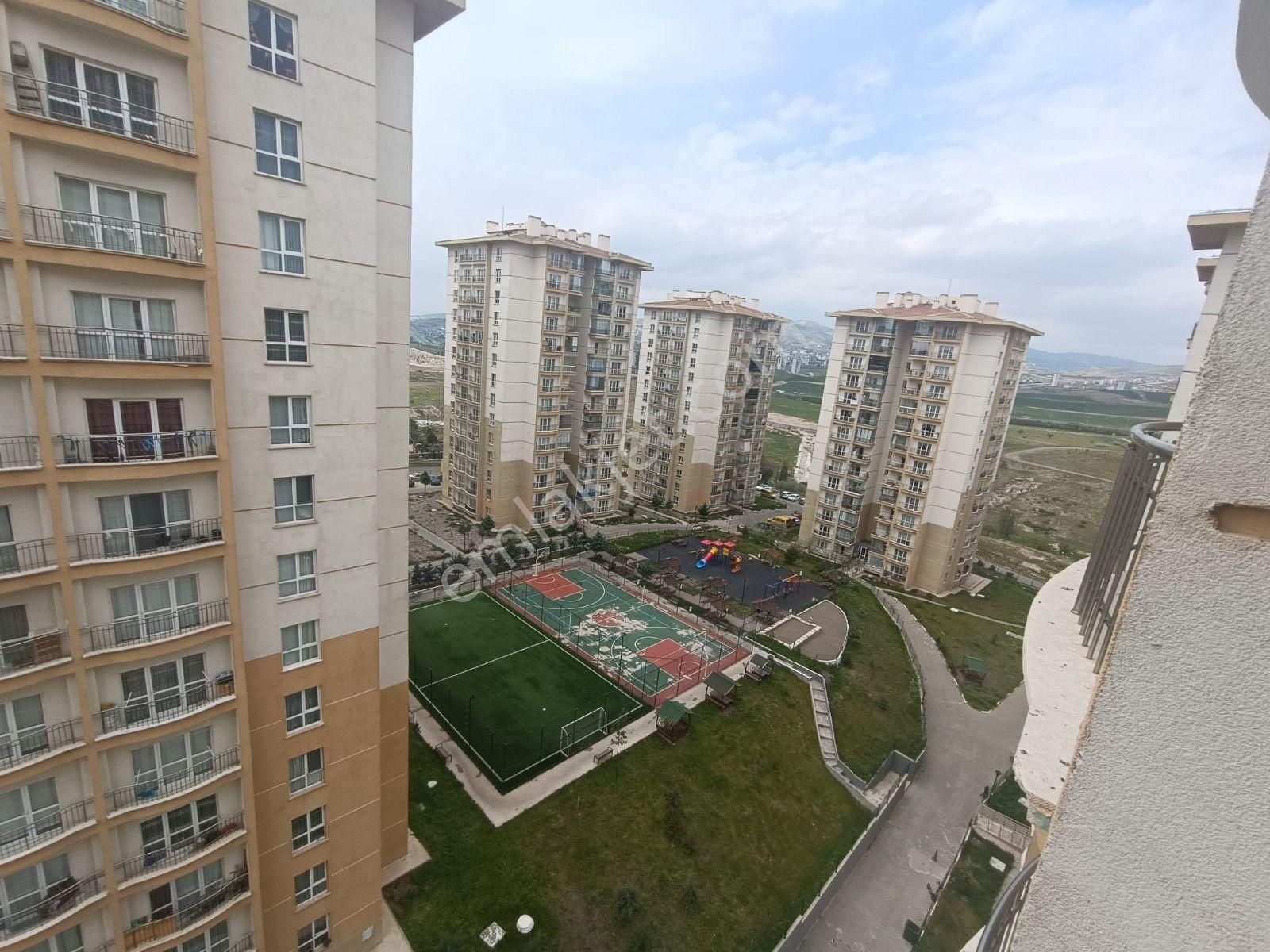 Yükseltepe Mah 2+1 Site İçinde Güvenlikli Harika Geniş Ferah Bir Daire 8 Kat