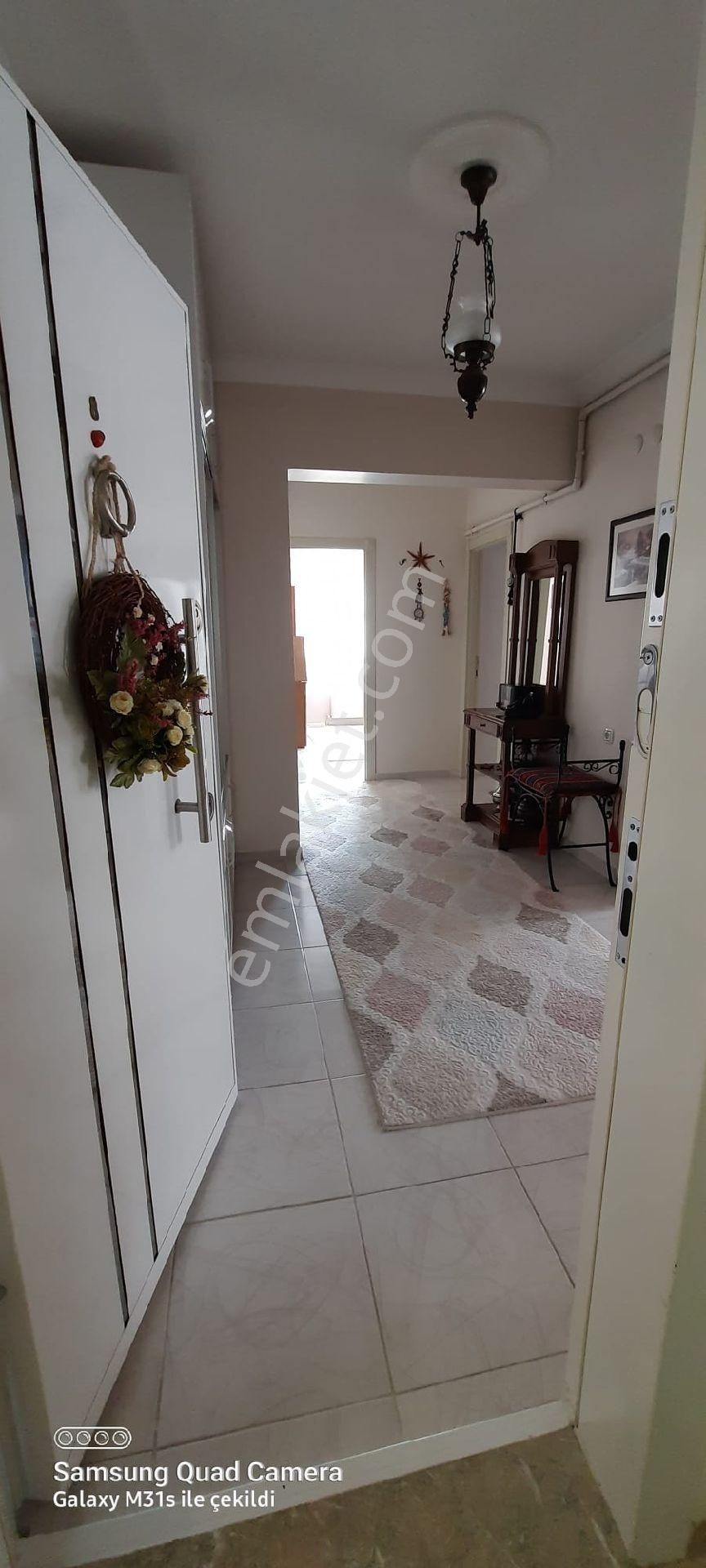 Ankara / Altındağ – Cadde Üzeri Geniş Ve Kullanışlı 3+1 Daire