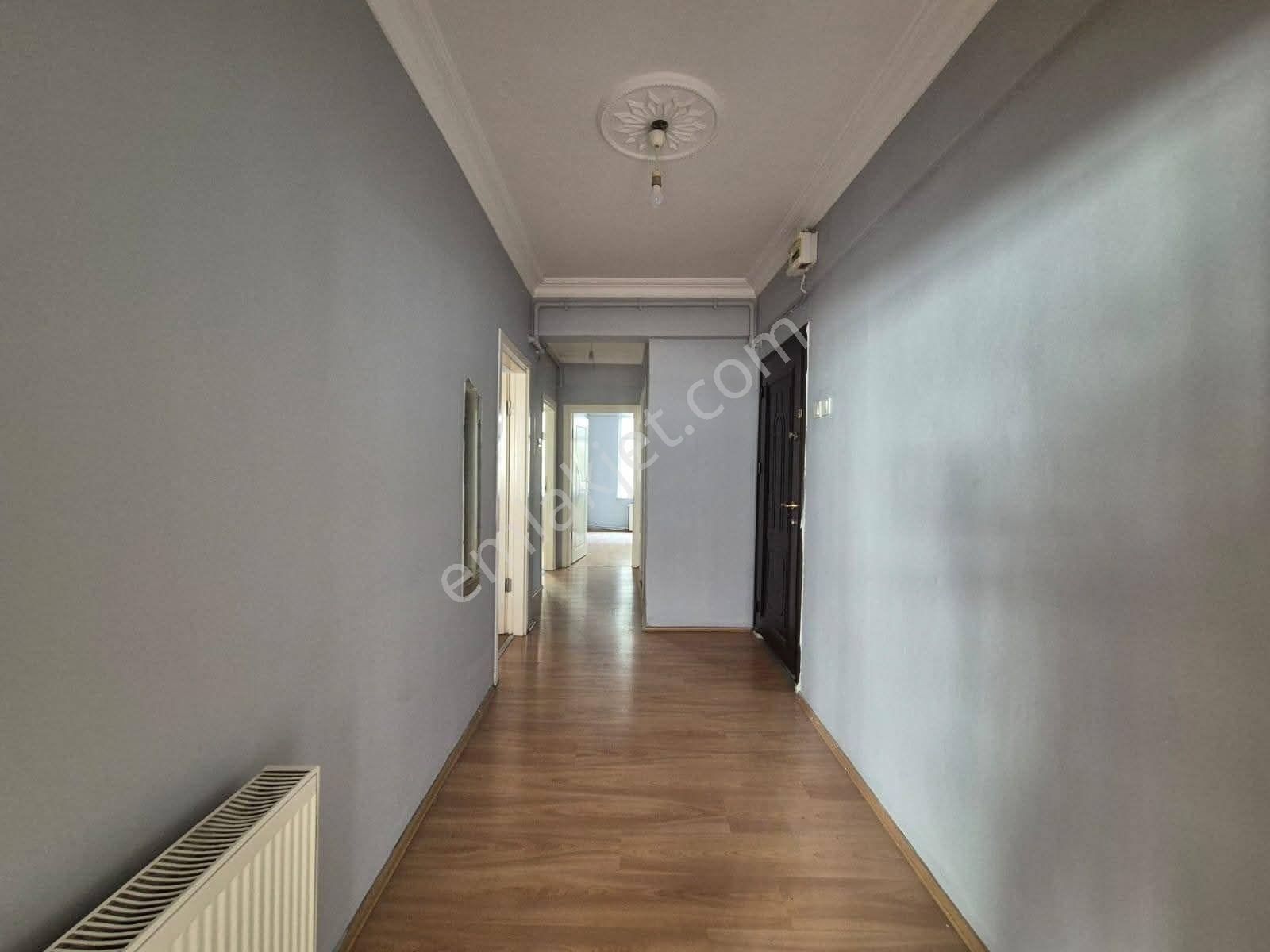 Samsun İlkadım Hürriyet Mahallesi'nde Şehir Merkezinde 2+1 Kiralık Daire