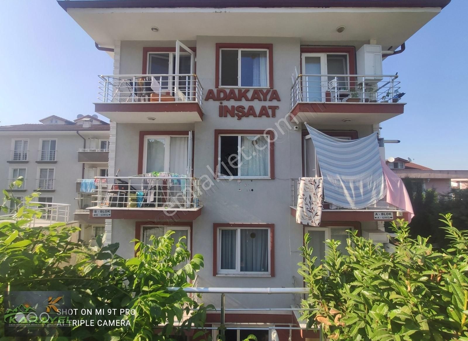 Serdivan Adakaya Bloklarında Kiralık Eşyalı Ara Kat Daire