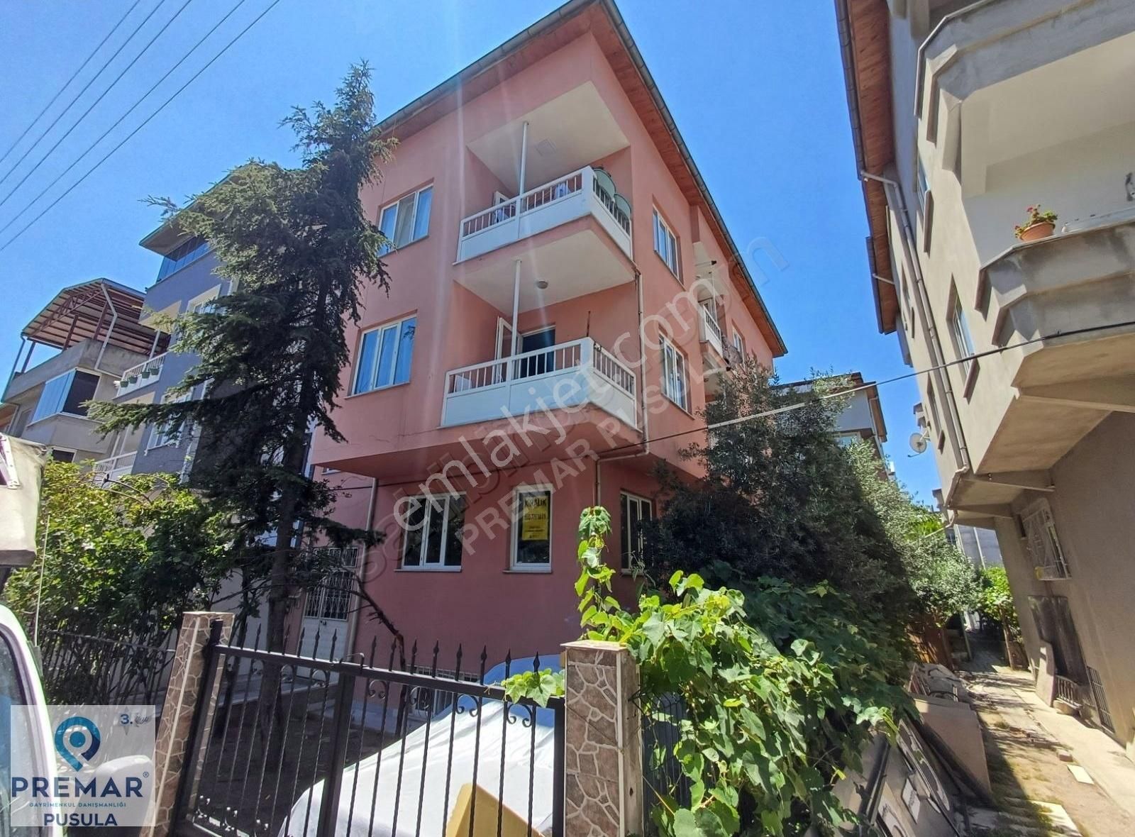 # Kiralık # Premar Dan Dumlupınar Mh. Park Önü 2+1 Ara Kat Daire