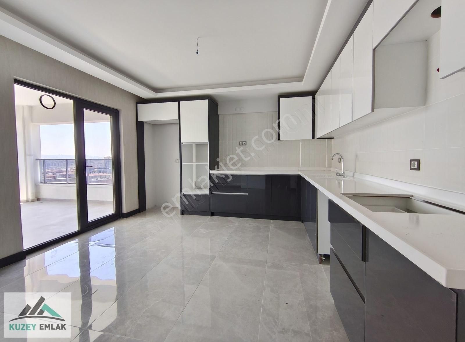 Kuzey Emlak'tan Ankara Manzaralı Geniş Masrafsız 4+1 Daire