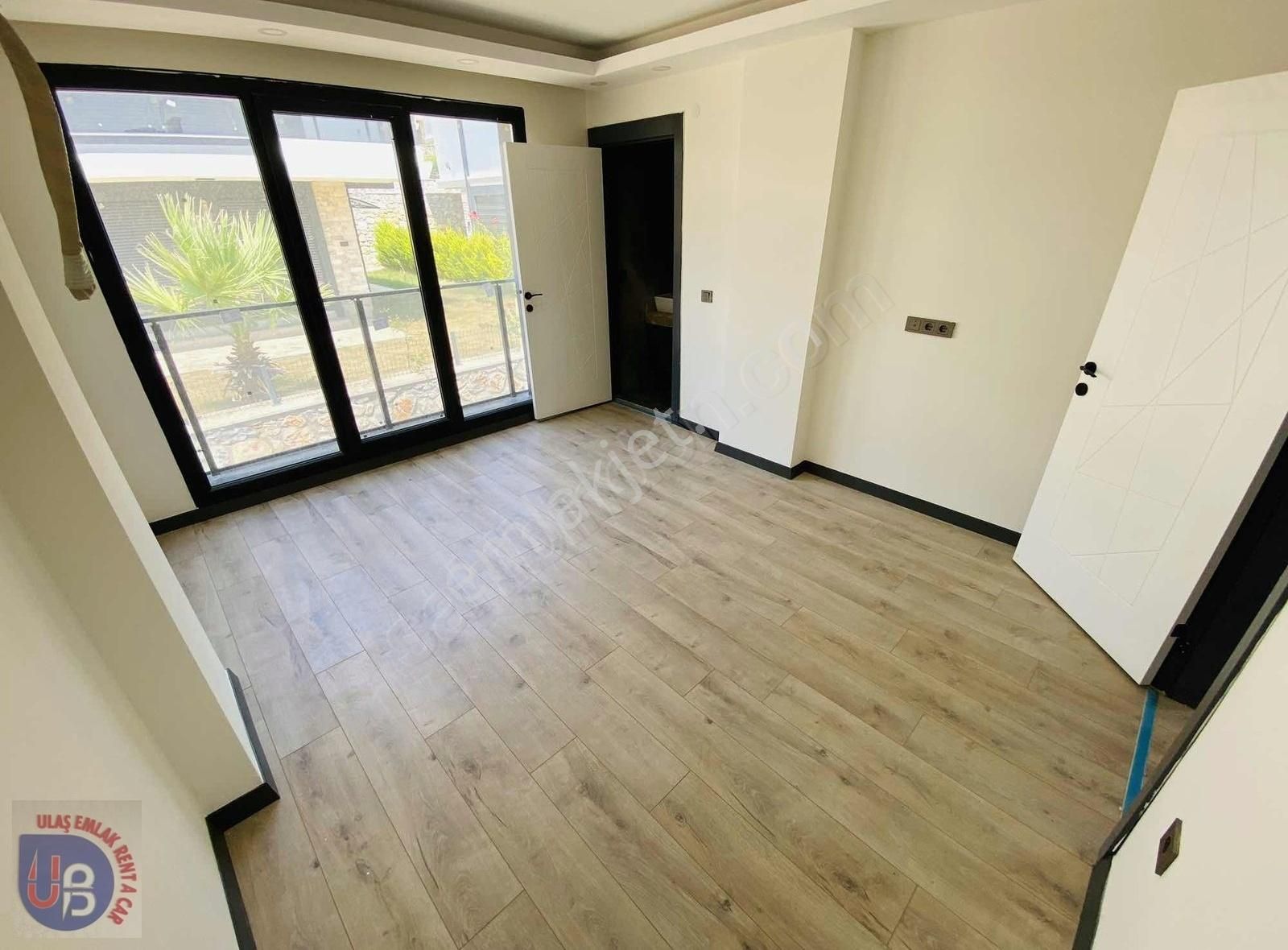 Didim Akbük'te Site İçerisinde Köşe Konum Son Kalan Villa - Görsel 7