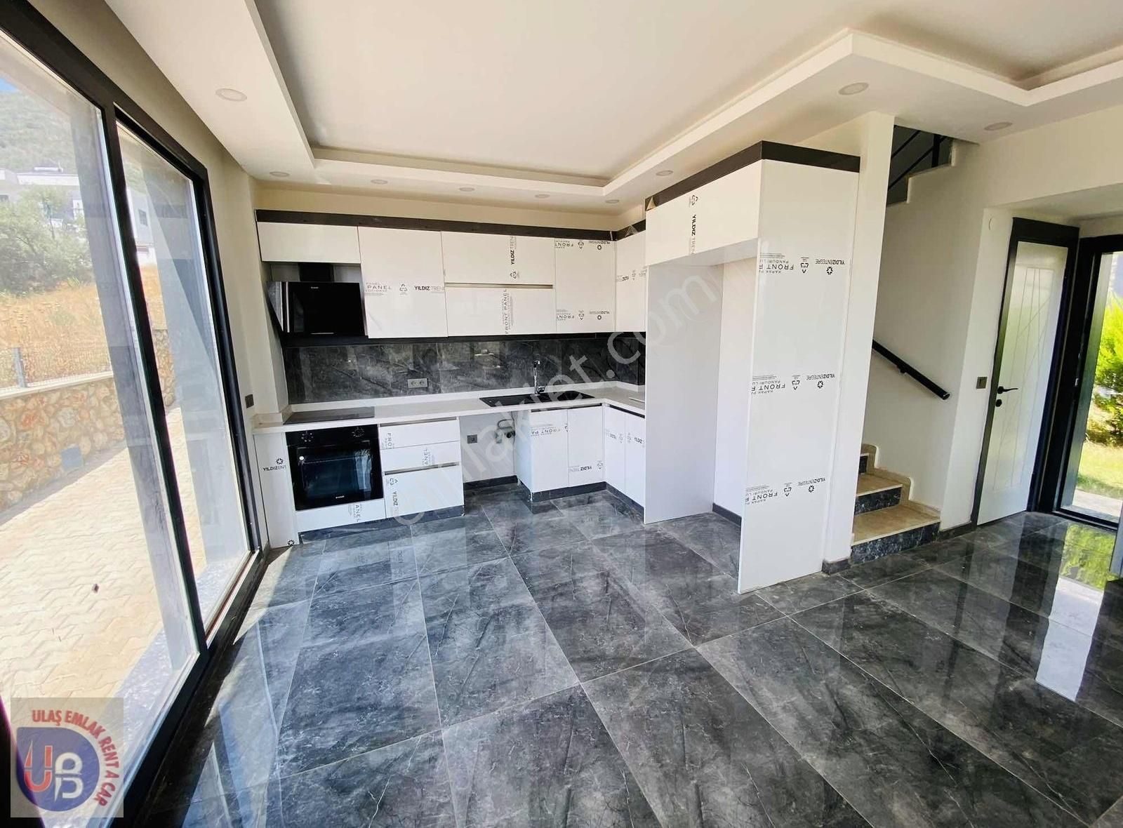 Didim Akbük'te Site İçerisinde Köşe Konum Son Kalan Villa - Görsel 17