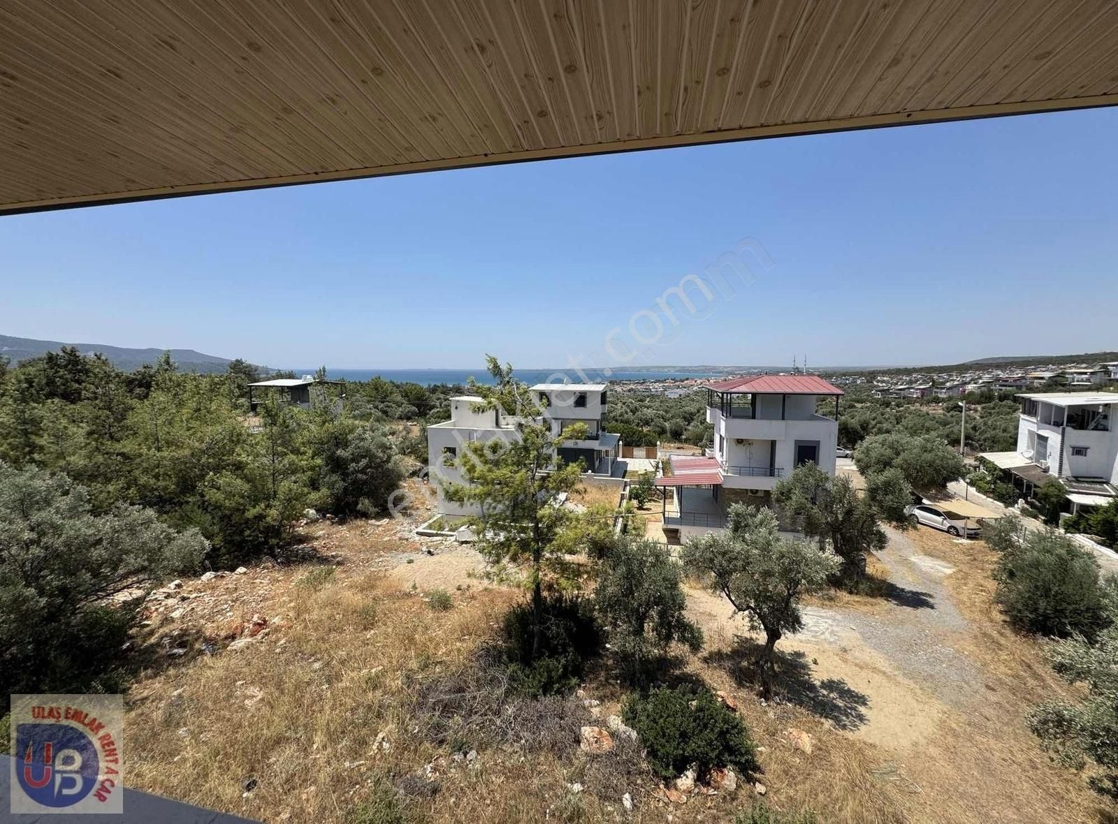 Didim Akbük'te 4 + 1 Full Eşyalı Villa