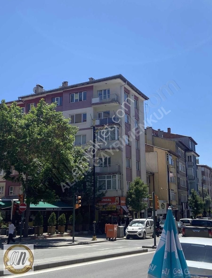 Alfin Gayrimenkul'den Çarşı Merkezde 2+1 Satılık Daire