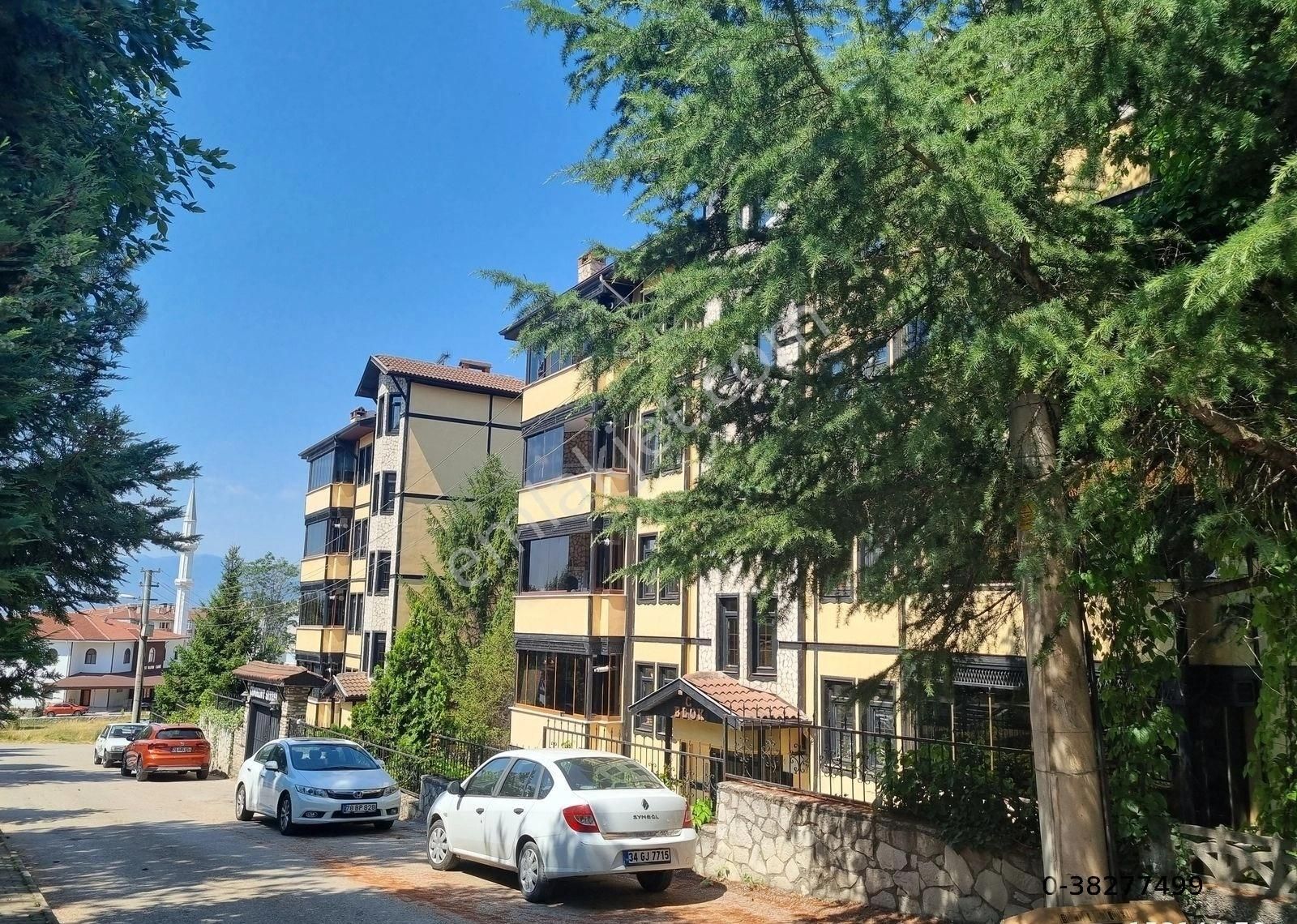 Cadde Emlaktan Safranbolu Merkezde Kiralık Geniş 3+1