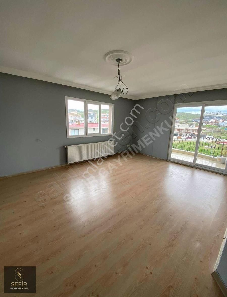 Çolakibrahimbey Mahallesinde 2+1 Kapalı Mutfak Daire